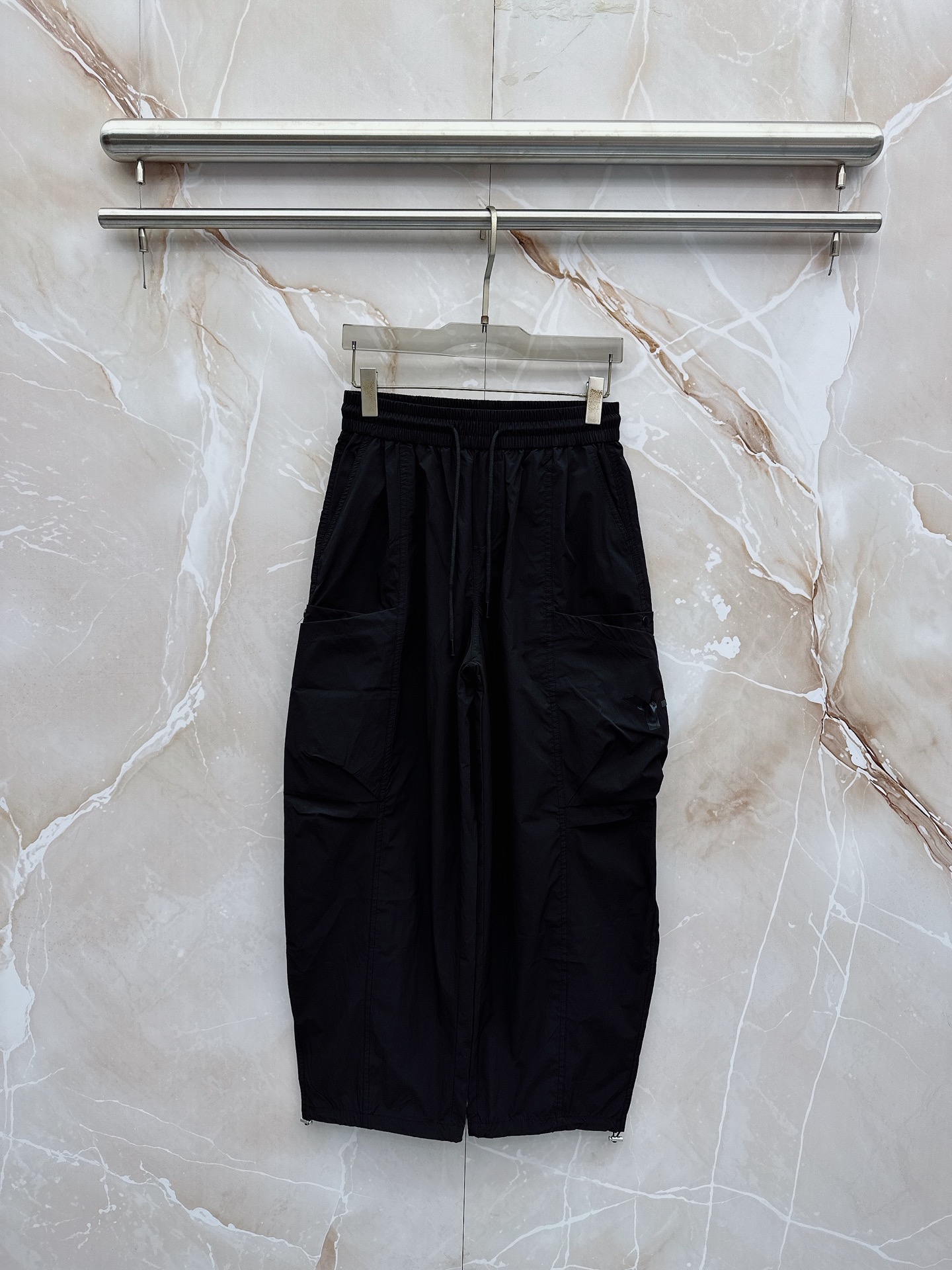 Y3🔥🔥春夏新款宽松休闲，采用优质面料，亲肤舒服，压褶设计简直是神来之笔，不仅增加了的层次感，还超级显瘦