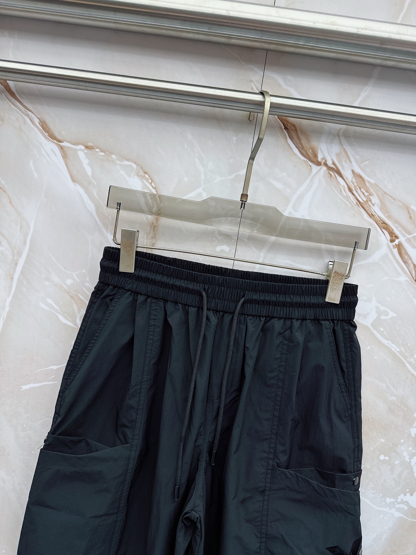 Y3🔥🔥春夏新款宽松休闲，采用优质面料，亲肤舒服，压褶设计简直是神来之笔，不仅增加了的层次感，还超级显瘦