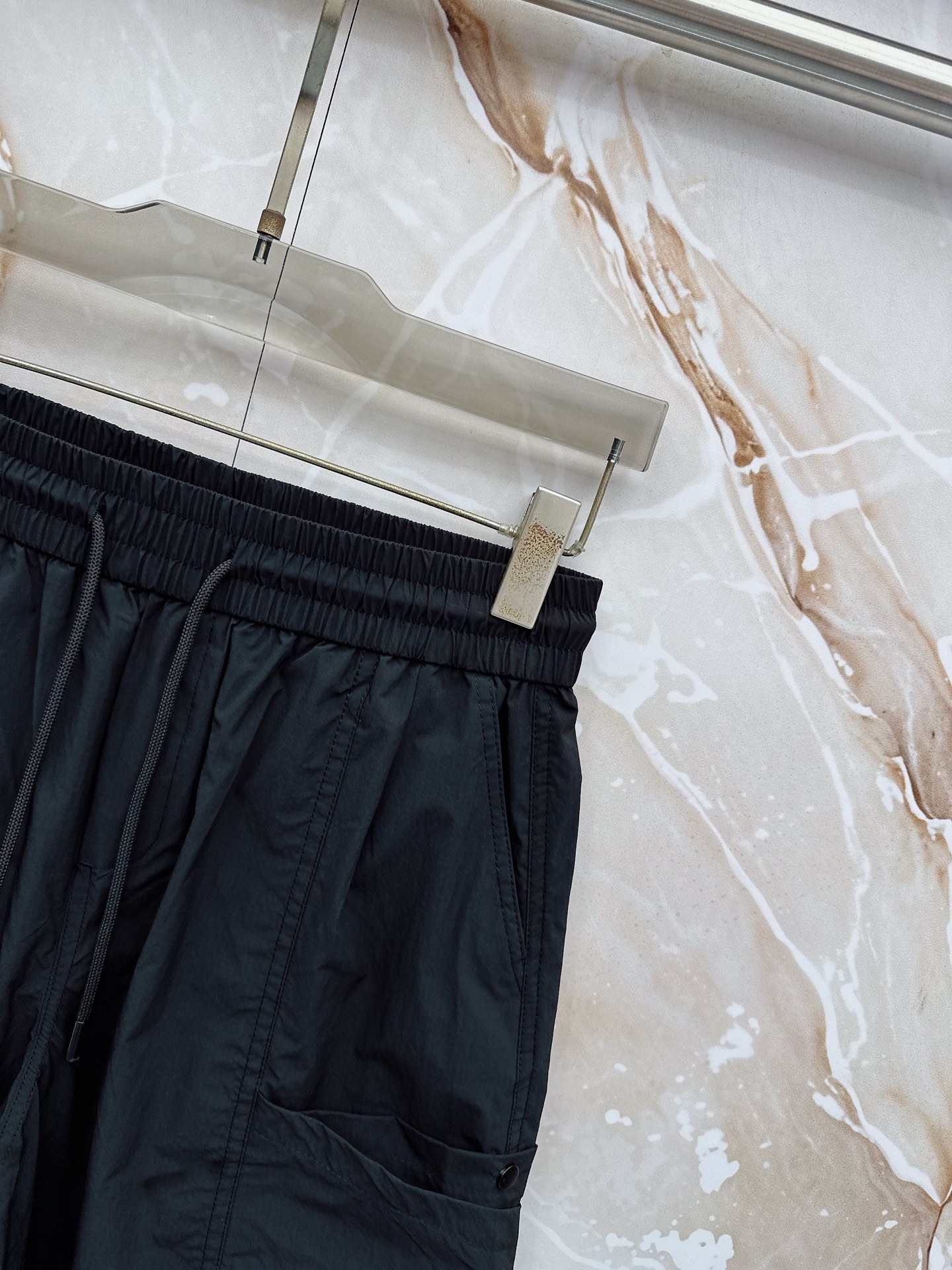 Y3🔥🔥春夏新款宽松休闲，采用优质面料，亲肤舒服，压褶设计简直是神来之笔，不仅增加了的层次感，还超级显瘦