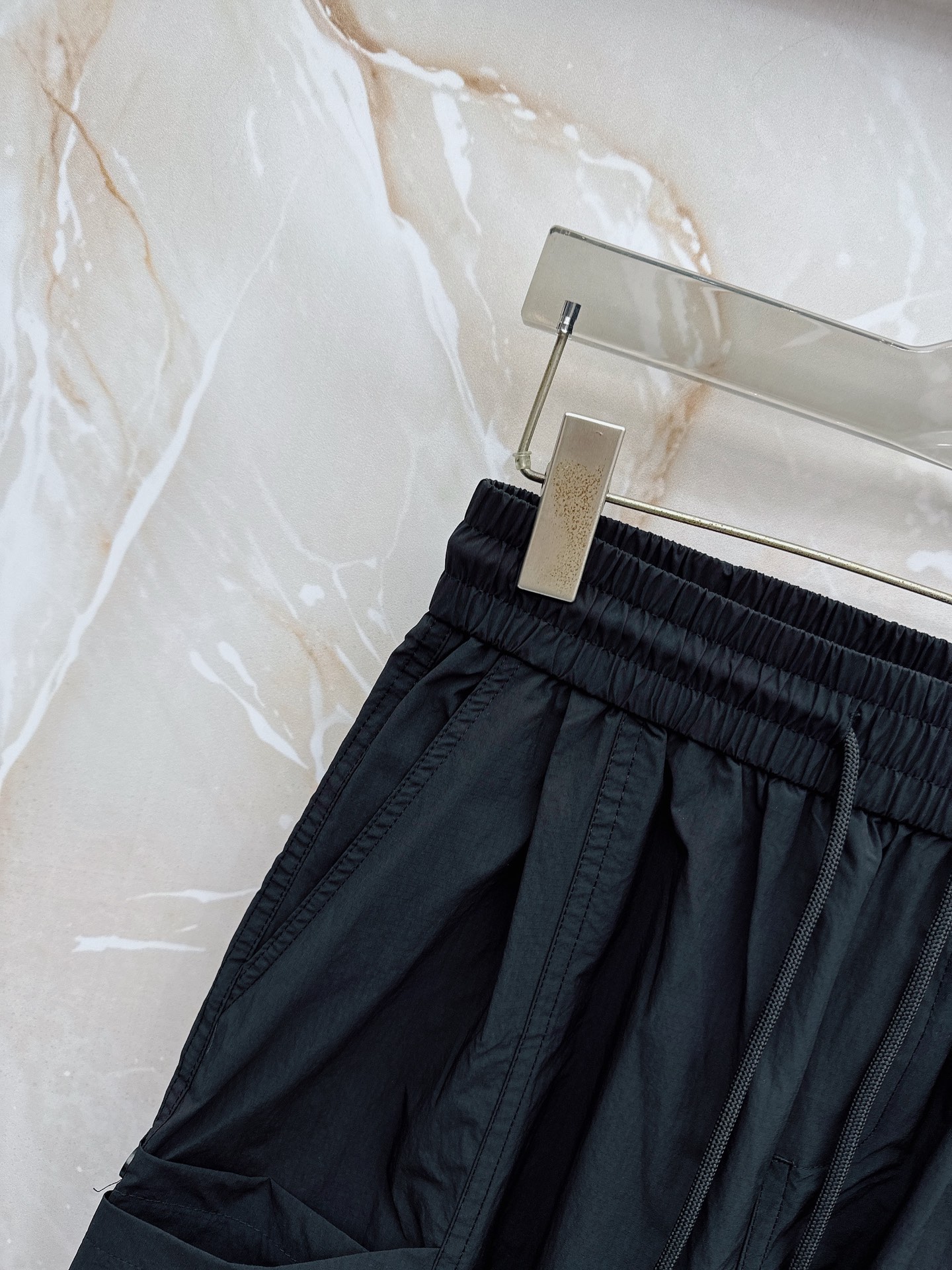 Y3🔥🔥春夏新款宽松休闲，采用优质面料，亲肤舒服，压褶设计简直是神来之笔，不仅增加了的层次感，还超级显瘦