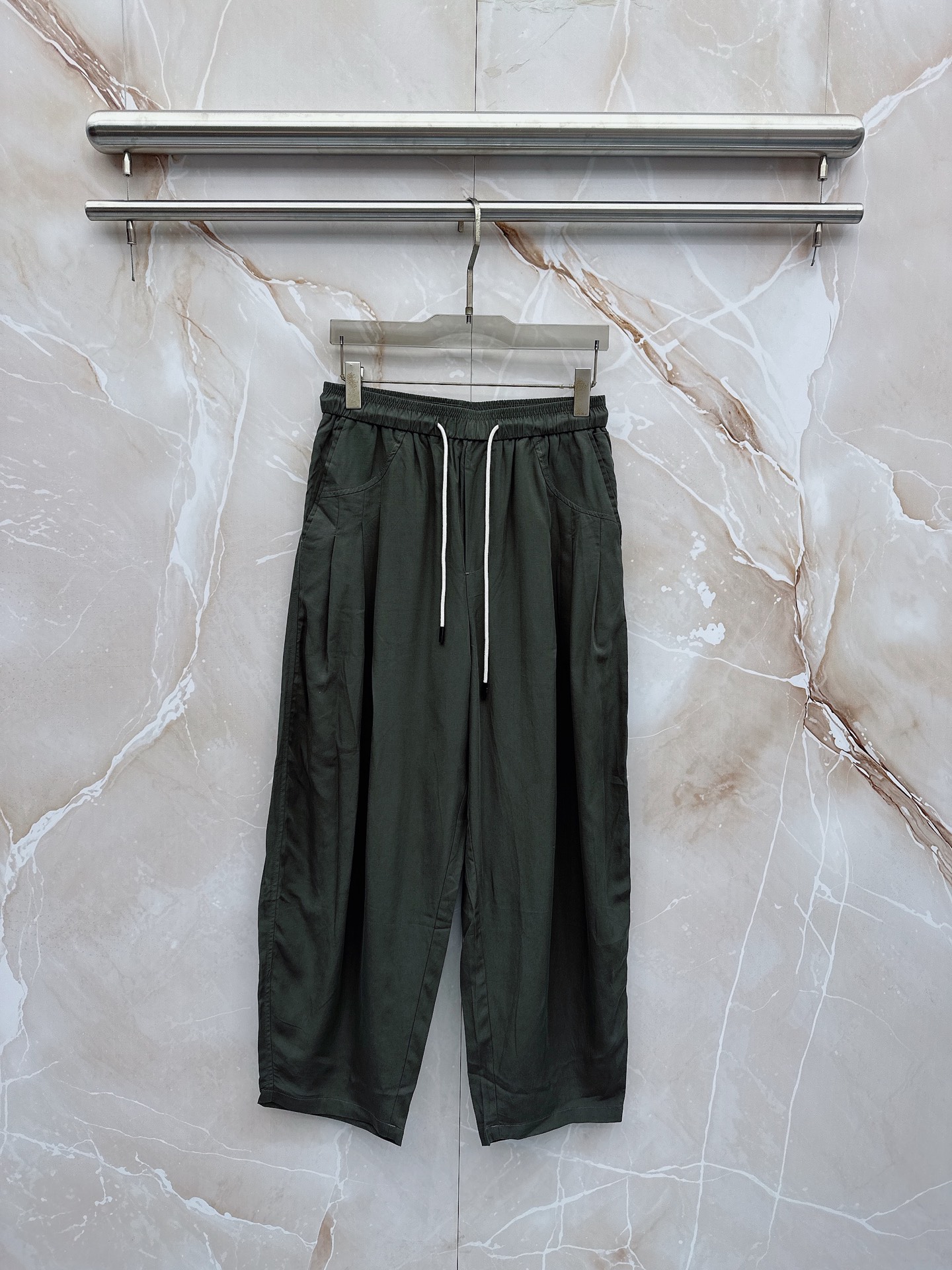 Y3🔥🔥春夏新款宽松休闲，采用优质面料，亲肤舒服，压褶设计简直是神来之笔，不仅增加了的层次感，还超级显瘦