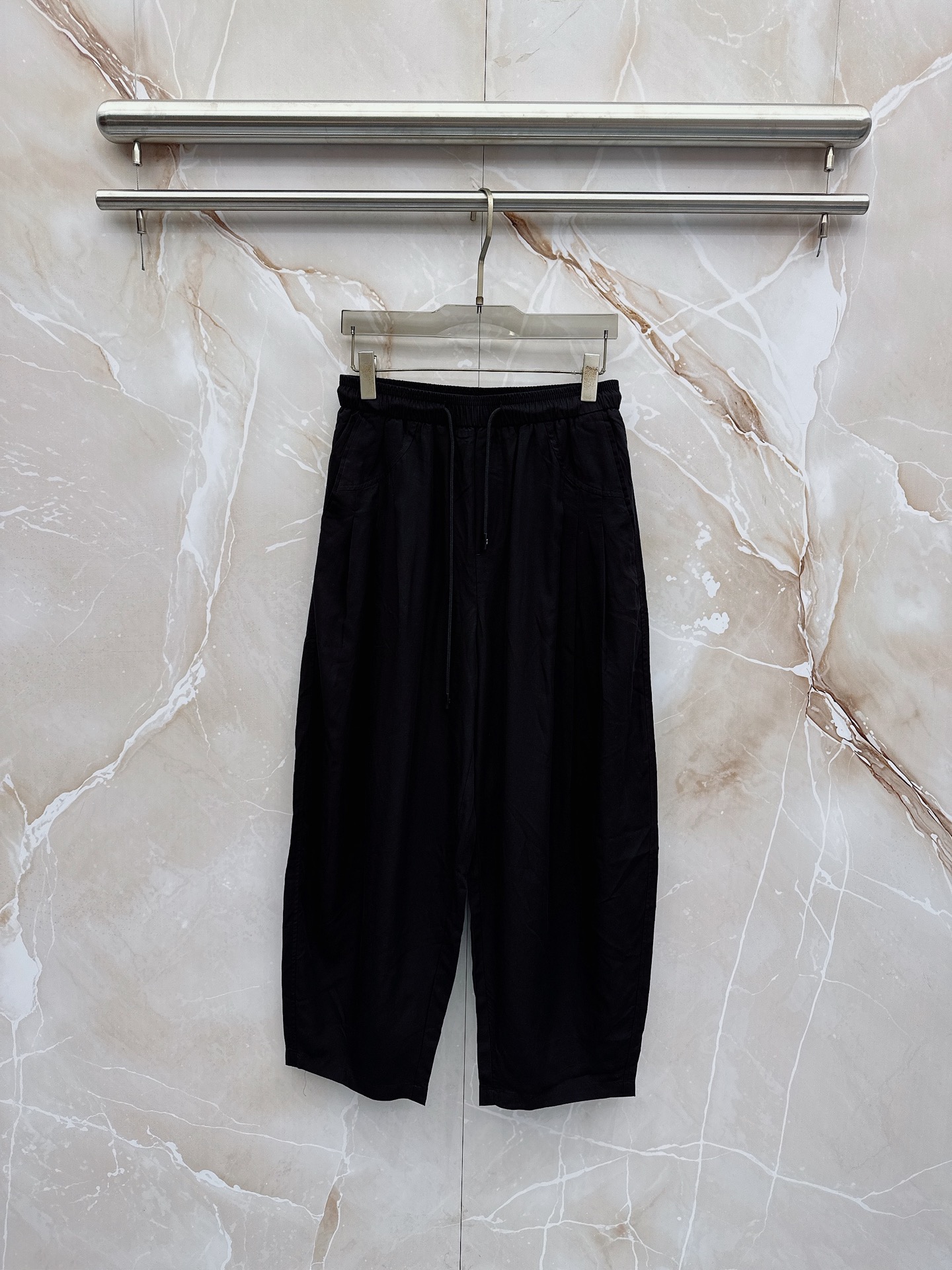 Y3🔥🔥春夏新款宽松休闲，采用优质面料，亲肤舒服，压褶设计简直是神来之笔，不仅增加了的层次感，还超级显瘦