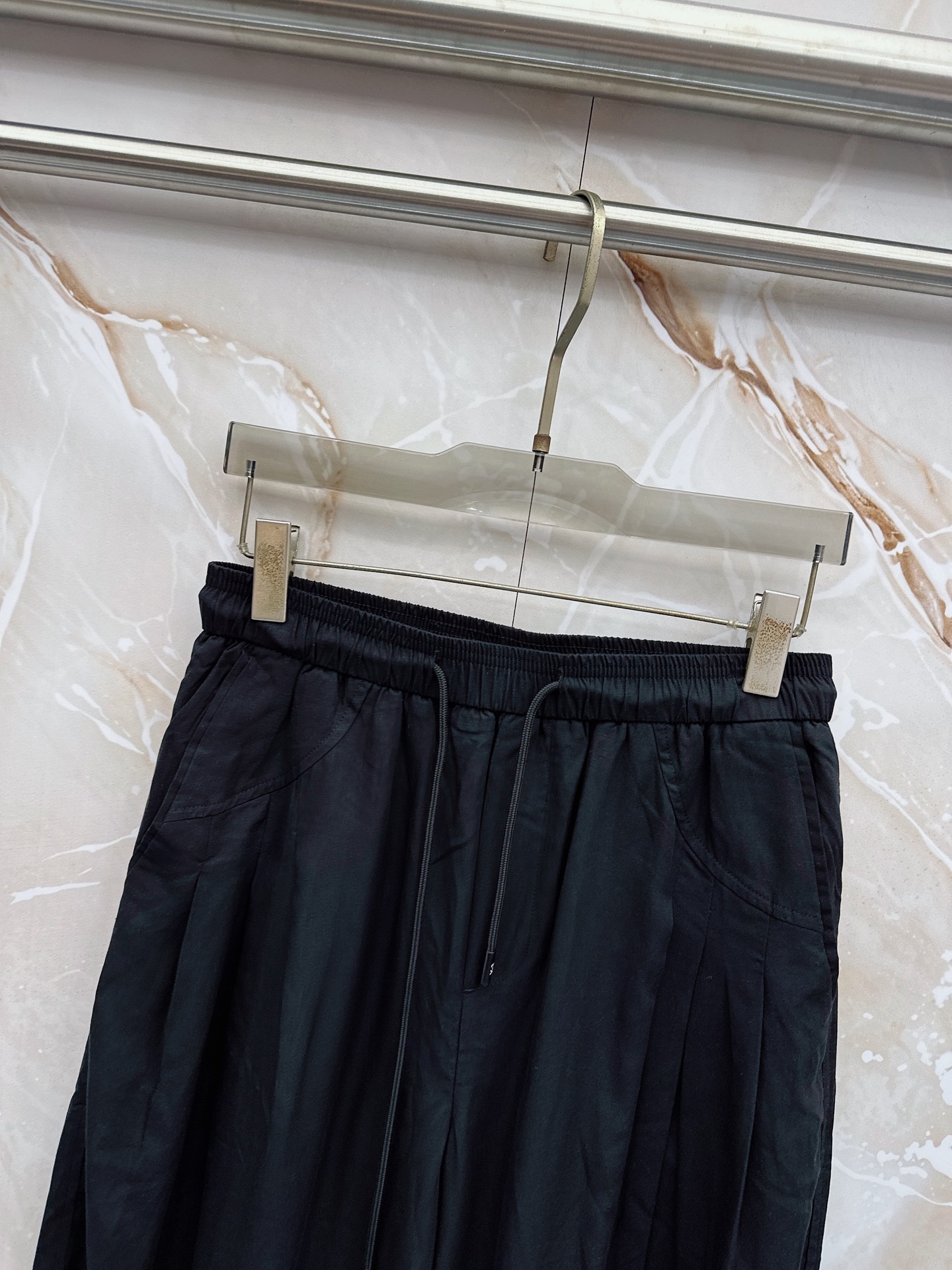 Y3🔥🔥春夏新款宽松休闲，采用优质面料，亲肤舒服，压褶设计简直是神来之笔，不仅增加了的层次感，还超级显瘦