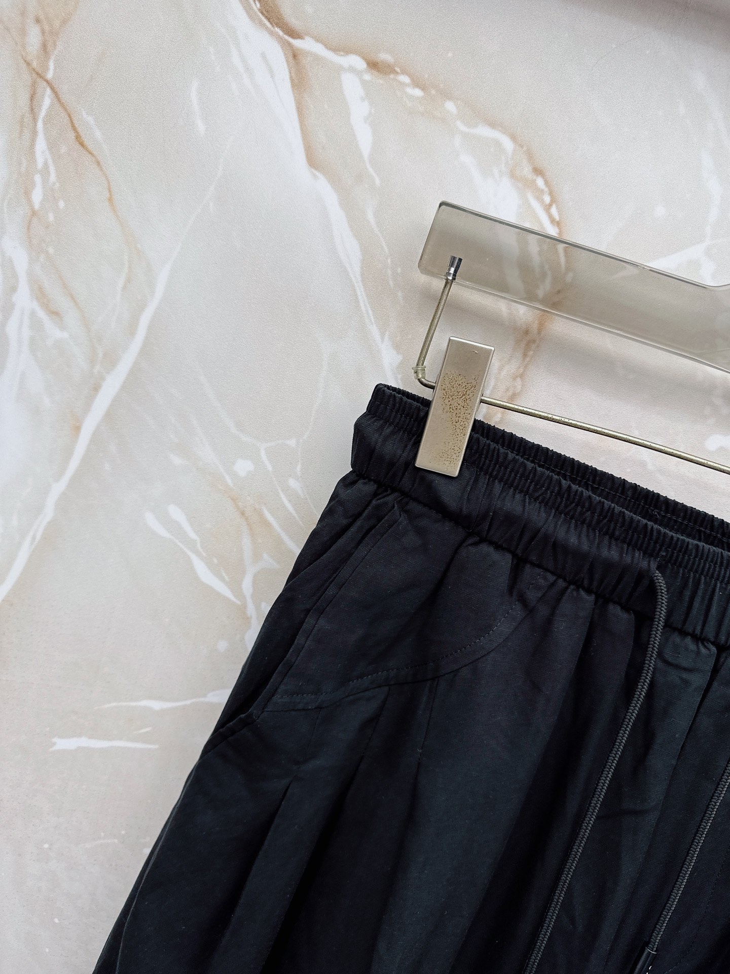 Y3🔥🔥春夏新款宽松休闲，采用优质面料，亲肤舒服，压褶设计简直是神来之笔，不仅增加了的层次感，还超级显瘦