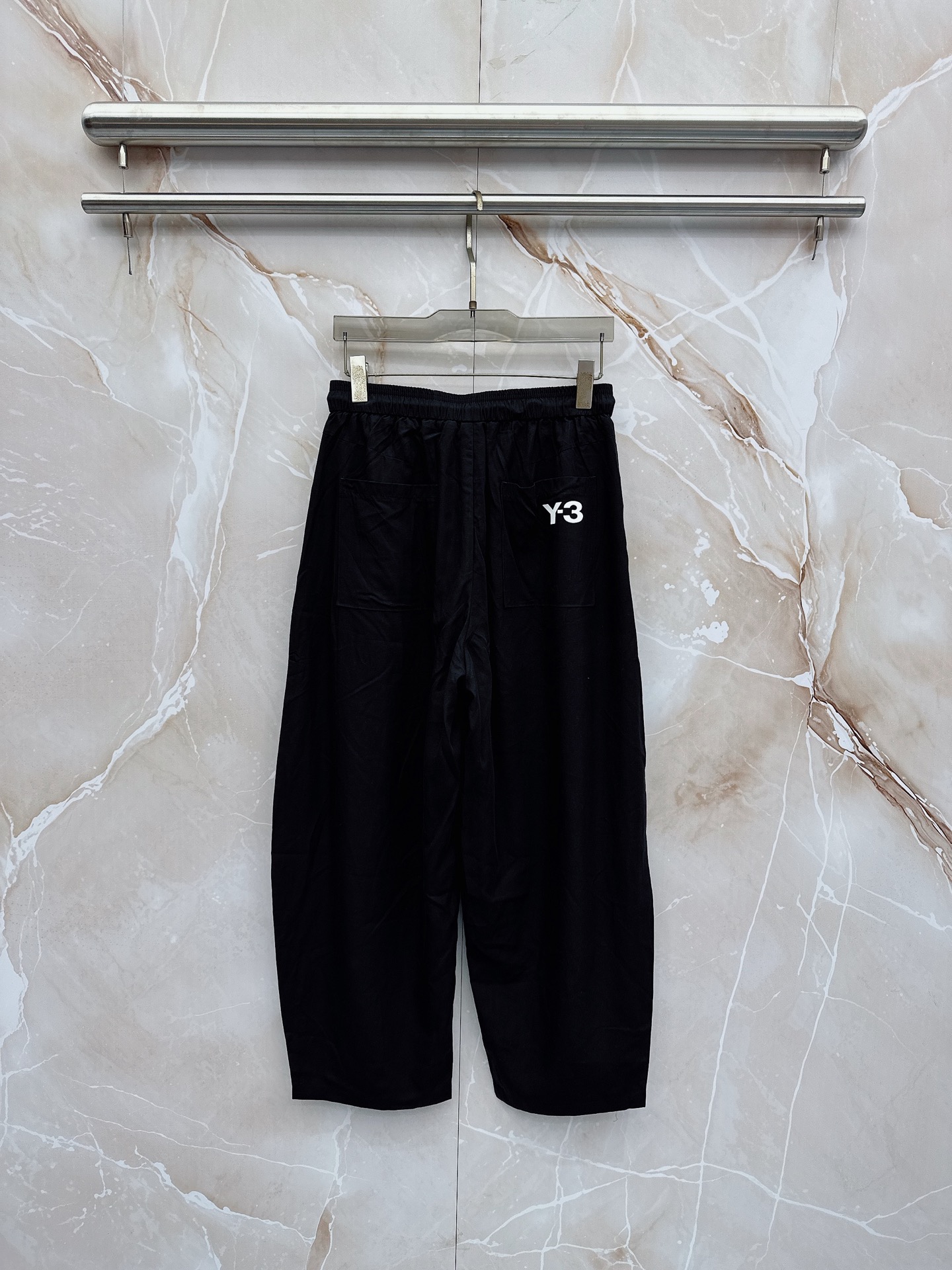 Y3🔥🔥春夏新款宽松休闲，采用优质面料，亲肤舒服，压褶设计简直是神来之笔，不仅增加了的层次感，还超级显瘦