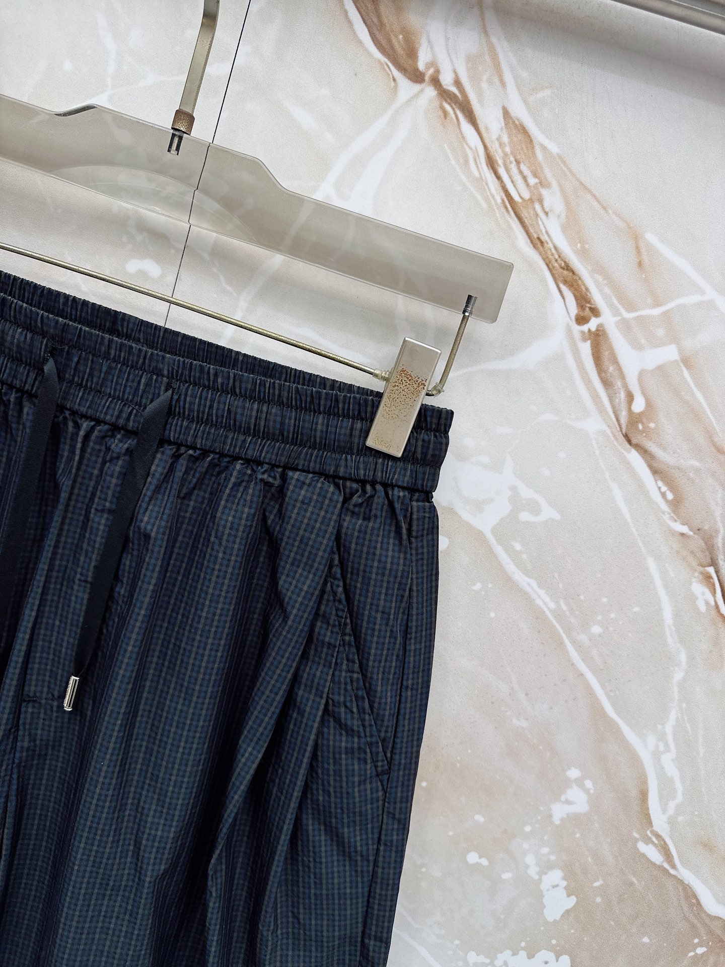 杰尼亚 🔥🔥春夏新款宽松休闲，采用优质面料，亲肤舒服，压褶设计简直是神来之笔，不仅增加了的层次感，还超级