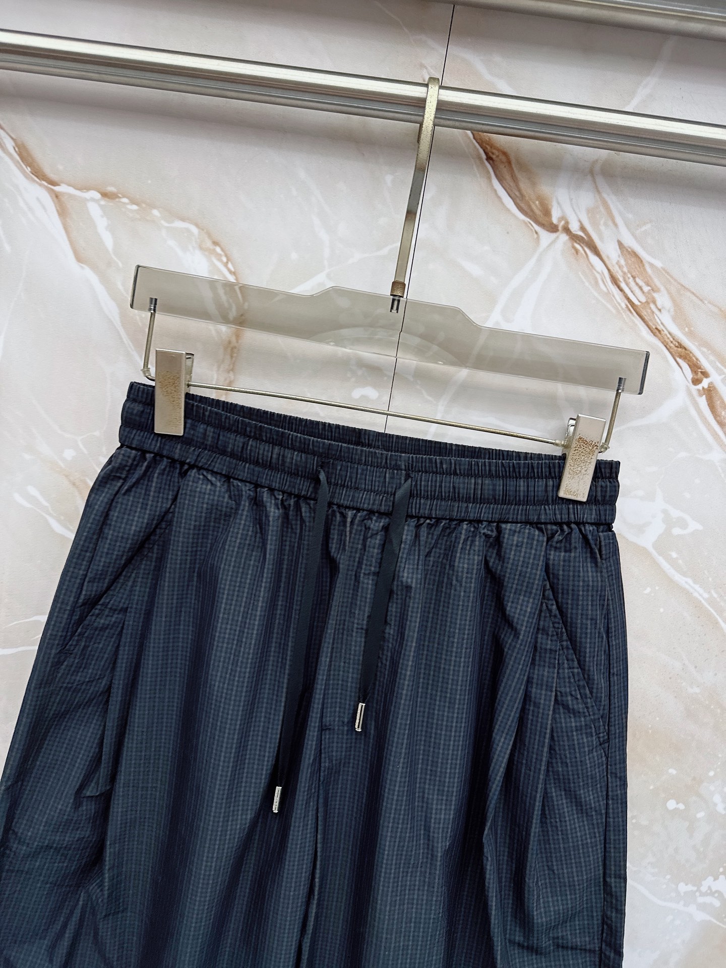 杰尼亚 🔥🔥春夏新款宽松休闲，采用优质面料，亲肤舒服，压褶设计简直是神来之笔，不仅增加了的层次感，还超级