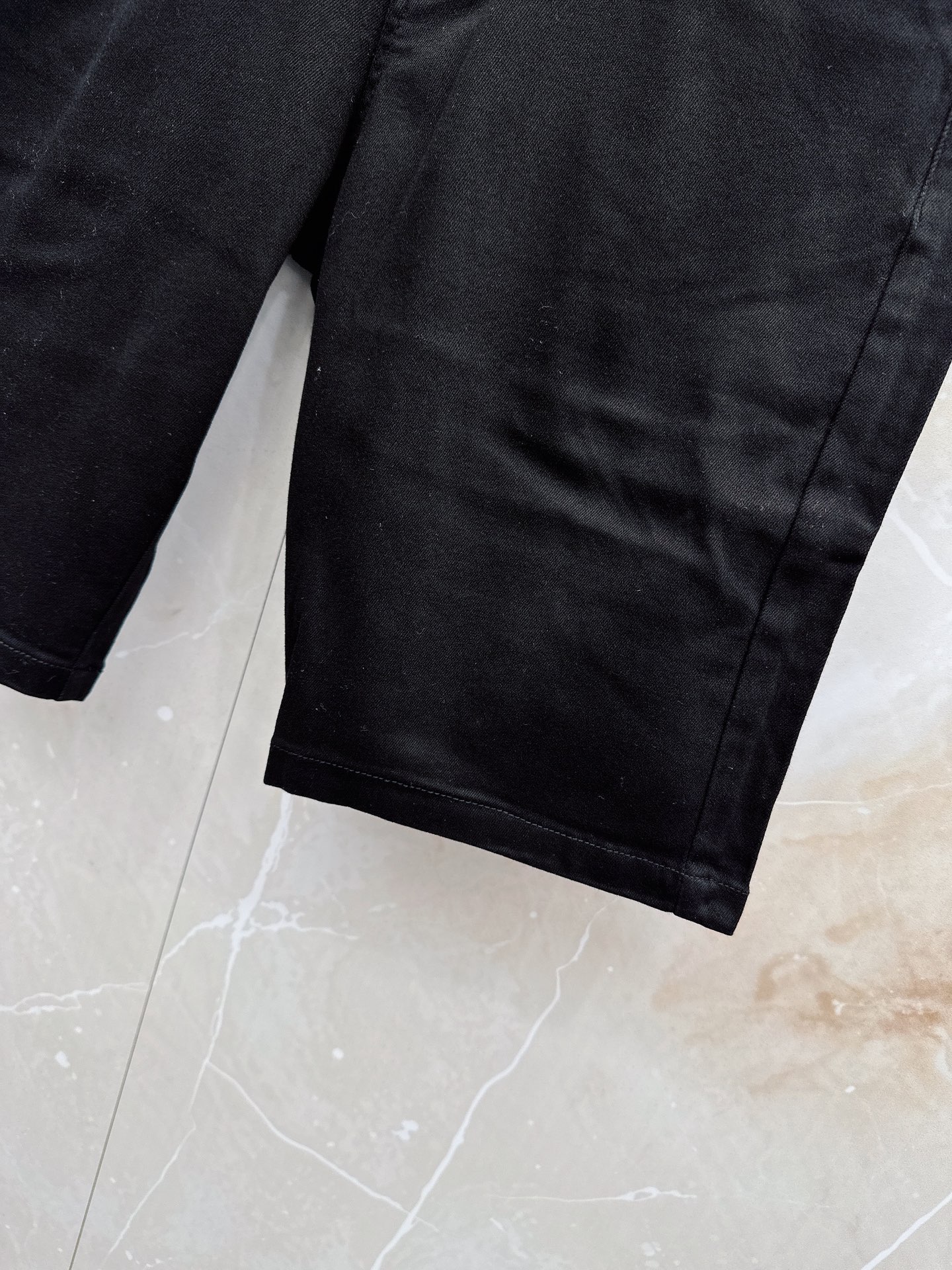 𝘿𝙊𝙇𝘾𝙀 & 𝙂𝘼𝘽𝘽𝘼𝙉𝘼杜嘉班哪👖春夏热卖潮流 😘DG26官网每季 百慕大黑色弹力牛仔短裤 必推产