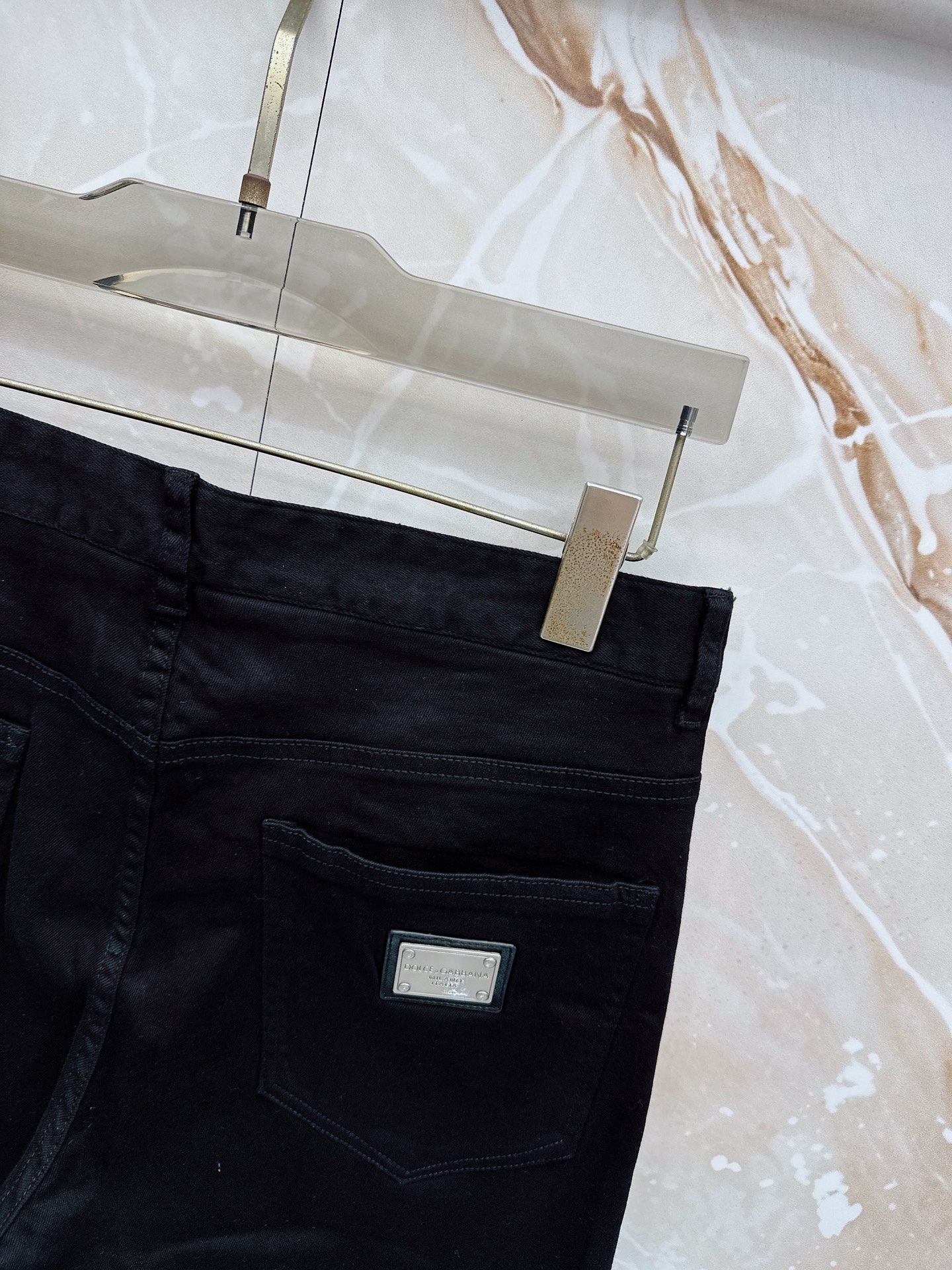 𝘿𝙊𝙇𝘾𝙀 & 𝙂𝘼𝘽𝘽𝘼𝙉𝘼杜嘉班哪👖春夏热卖潮流 😘DG26官网每季 百慕大黑色弹力牛仔短裤 必推产