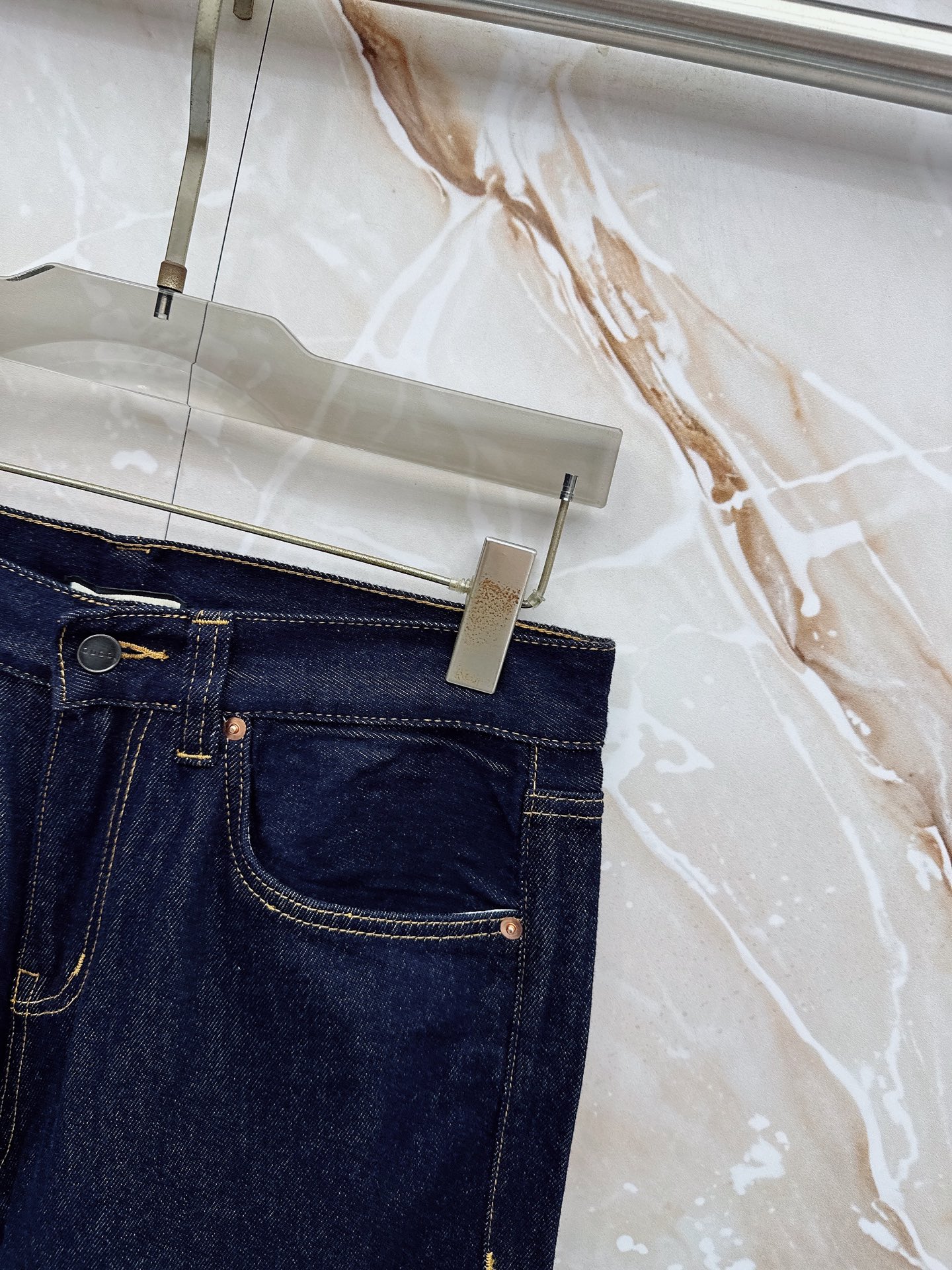 GUGCI古倚 ss 夏季 订制不褪色牛仔蓝短裤🔈弹力面料 微阔版型 必推产品面料 拨印标志性LOGO设