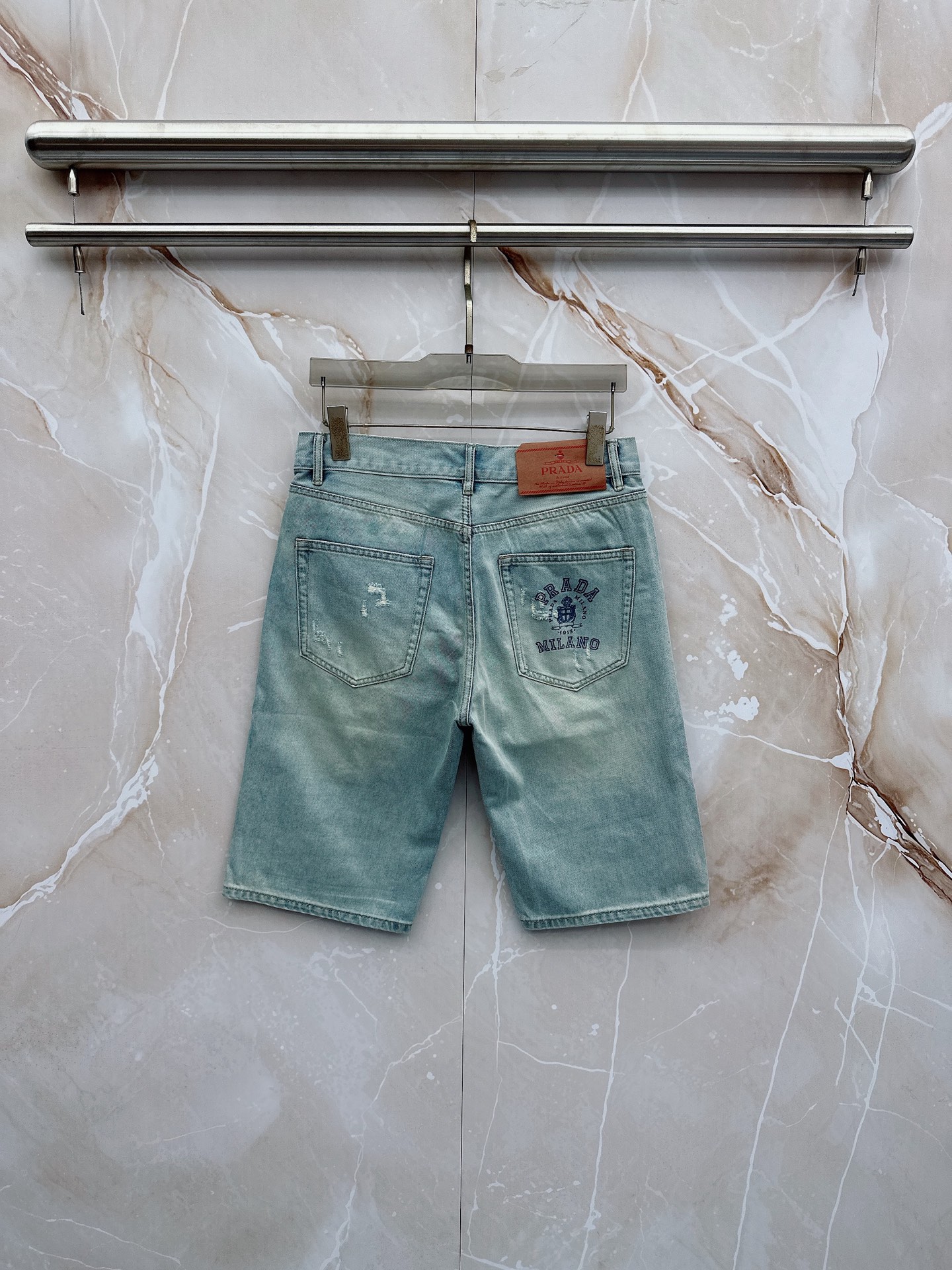 普拉达 2026早春最新款牛仔短裤 柜台同步发售 原版定制 客供五金辅料 原单品质 进口牛仔面料高弹力 