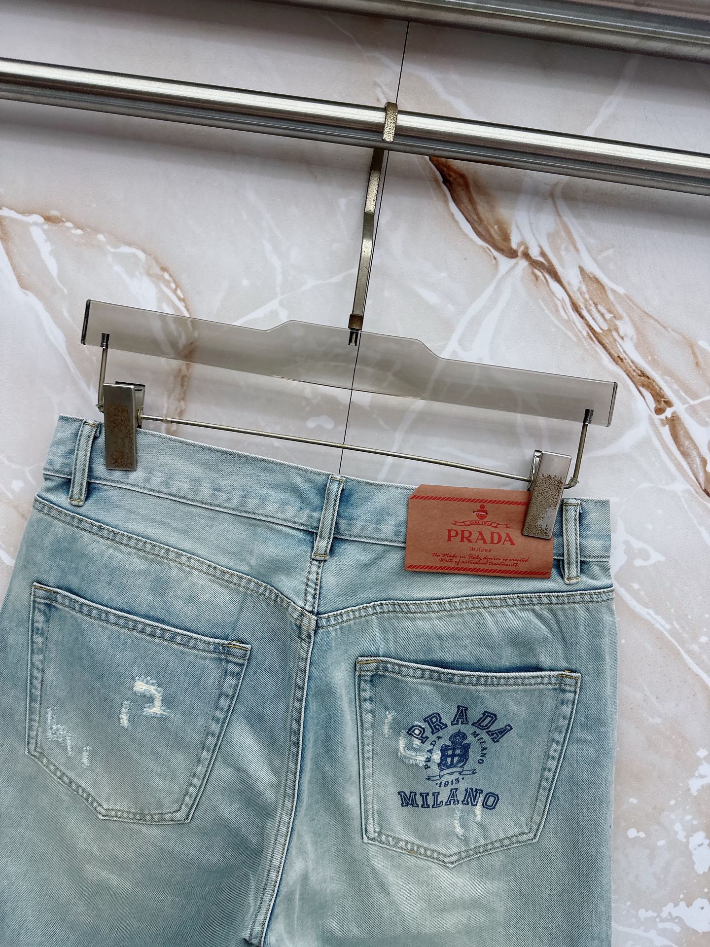 普拉达 2026早春最新款牛仔短裤 柜台同步发售 原版定制 客供五金辅料 原单品质 进口牛仔面料高弹力 