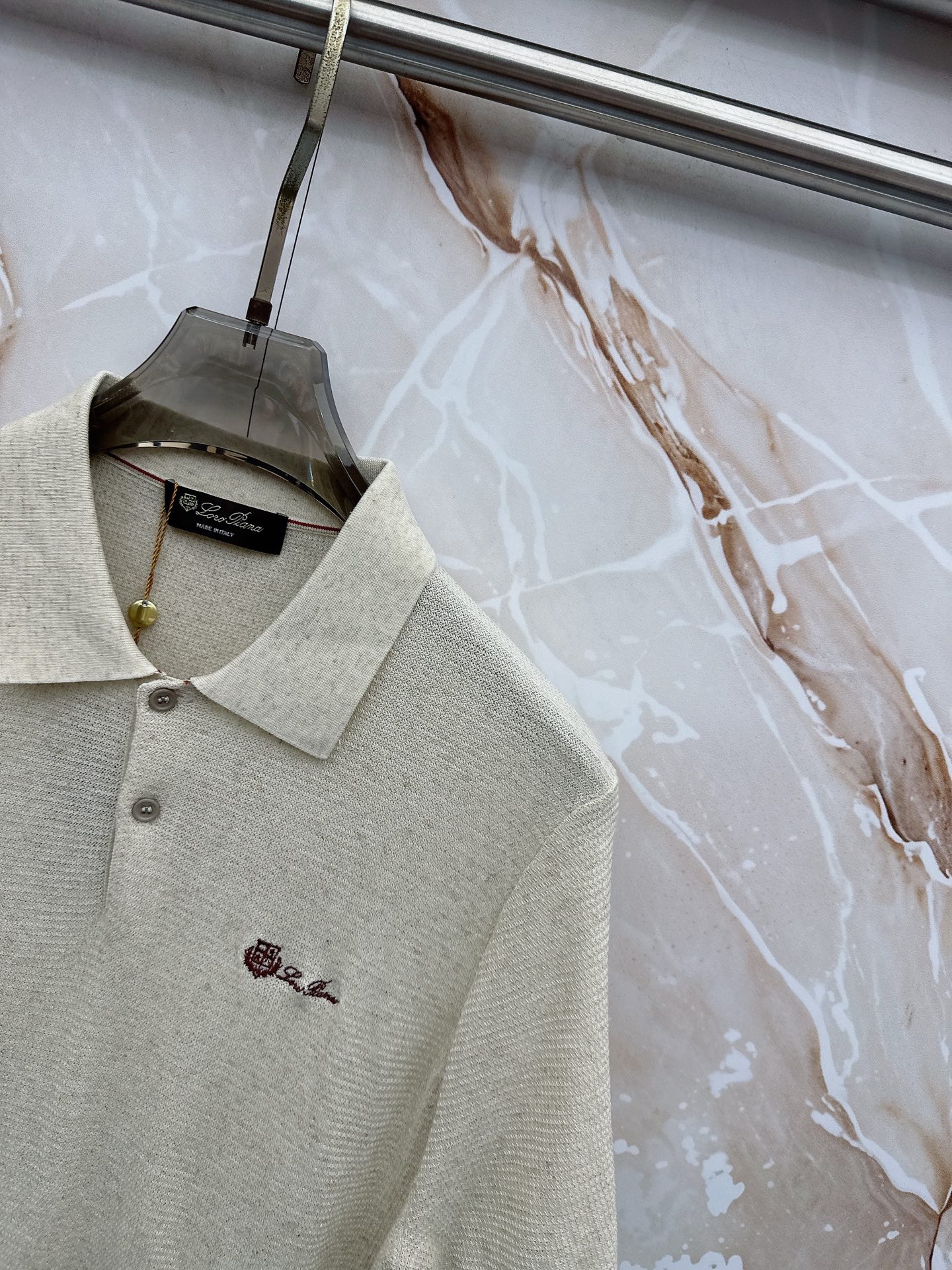 Loro piana春夏新款桑蚕丝天丝混纺针织翻领短Tee，男士经典徽章刺绣商务休闲针织短袖Polo衫！