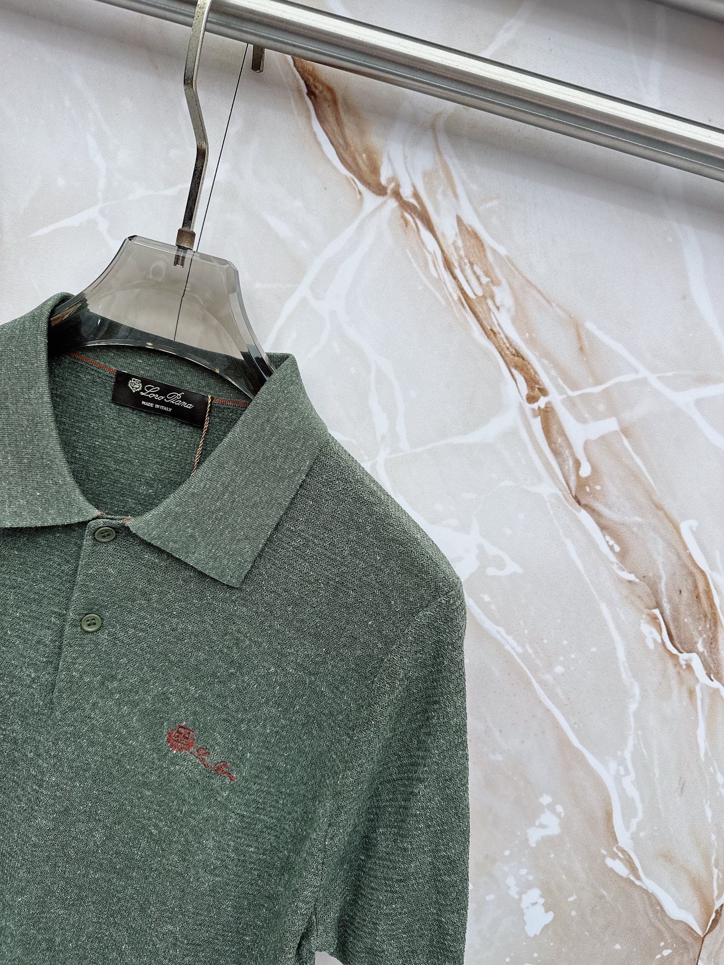 Loro piana春夏新款桑蚕丝天丝混纺针织翻领短Tee，男士经典徽章刺绣商务休闲针织短袖Polo衫！