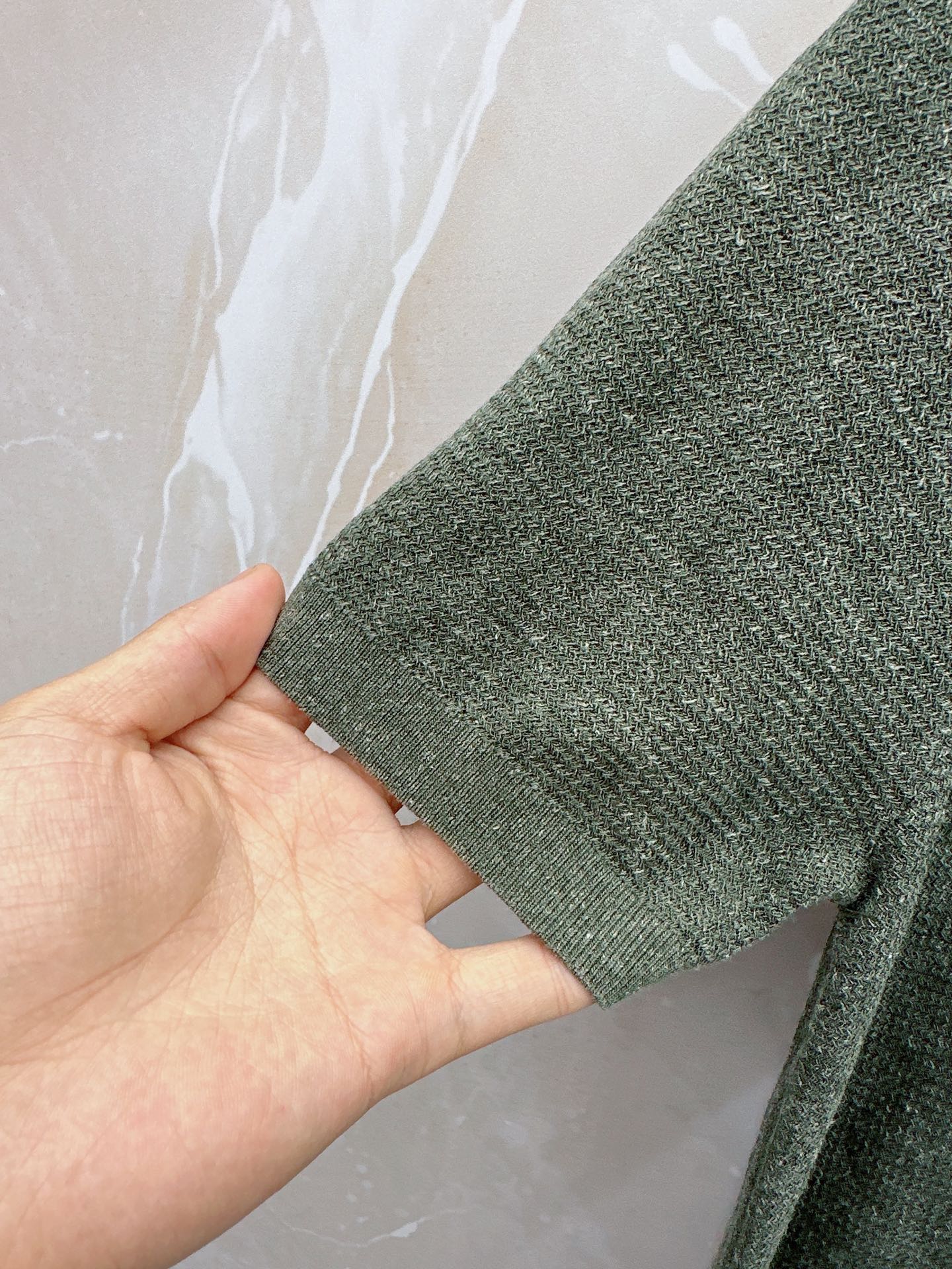 Loro piana春夏新款桑蚕丝天丝混纺针织翻领短Tee，男士经典徽章刺绣商务休闲针织短袖Polo衫！