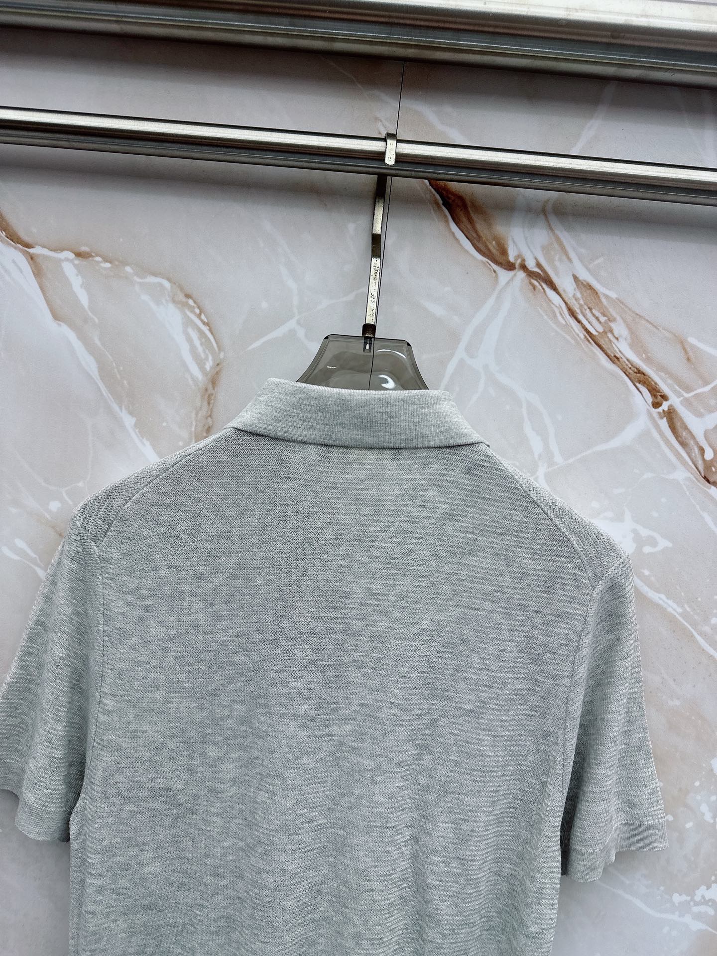 Loro piana春夏新款桑蚕丝天丝混纺针织翻领短Tee，男士经典徽章刺绣商务休闲针织短袖Polo衫！