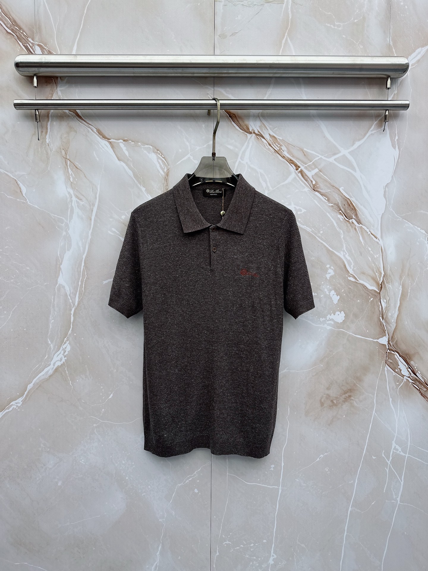 Loro piana春夏新款桑蚕丝天丝混纺针织翻领短Tee，男士经典徽章刺绣商务休闲针织短袖Polo衫！