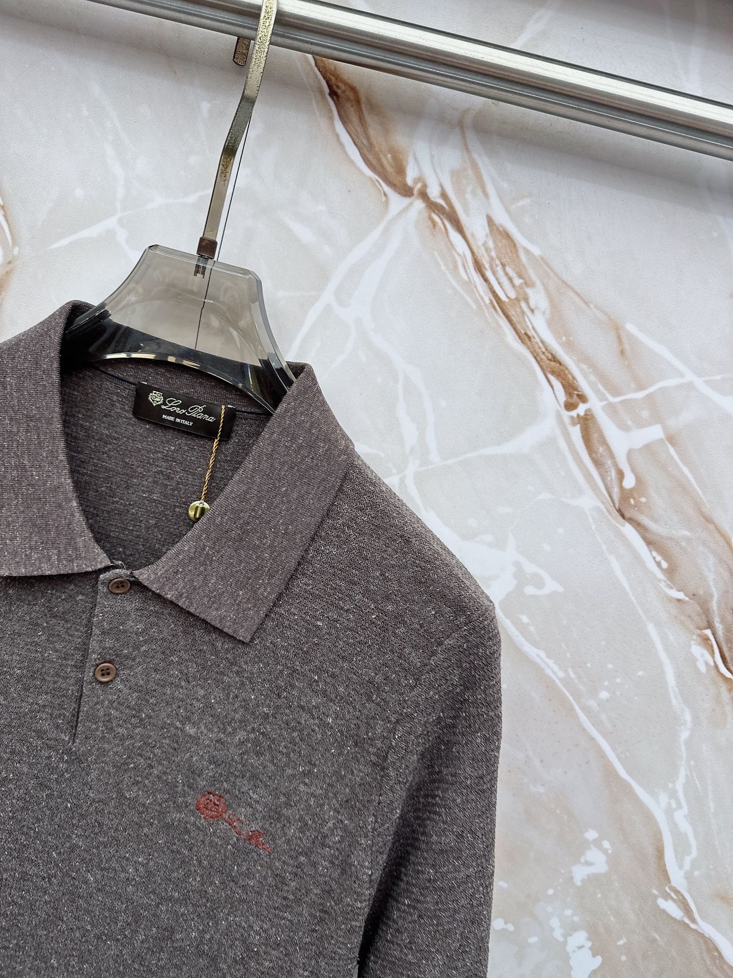 Loro piana春夏新款桑蚕丝天丝混纺针织翻领短Tee，男士经典徽章刺绣商务休闲针织短袖Polo衫！