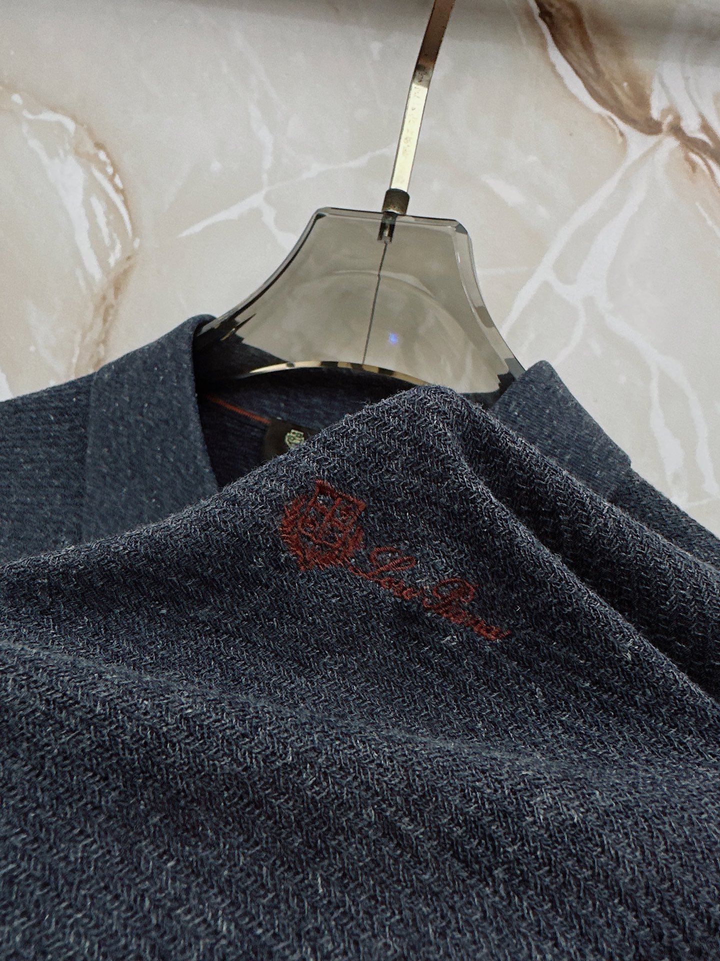 Loro piana春夏新款桑蚕丝天丝混纺针织翻领短Tee，男士经典徽章刺绣商务休闲针织短袖Polo衫！