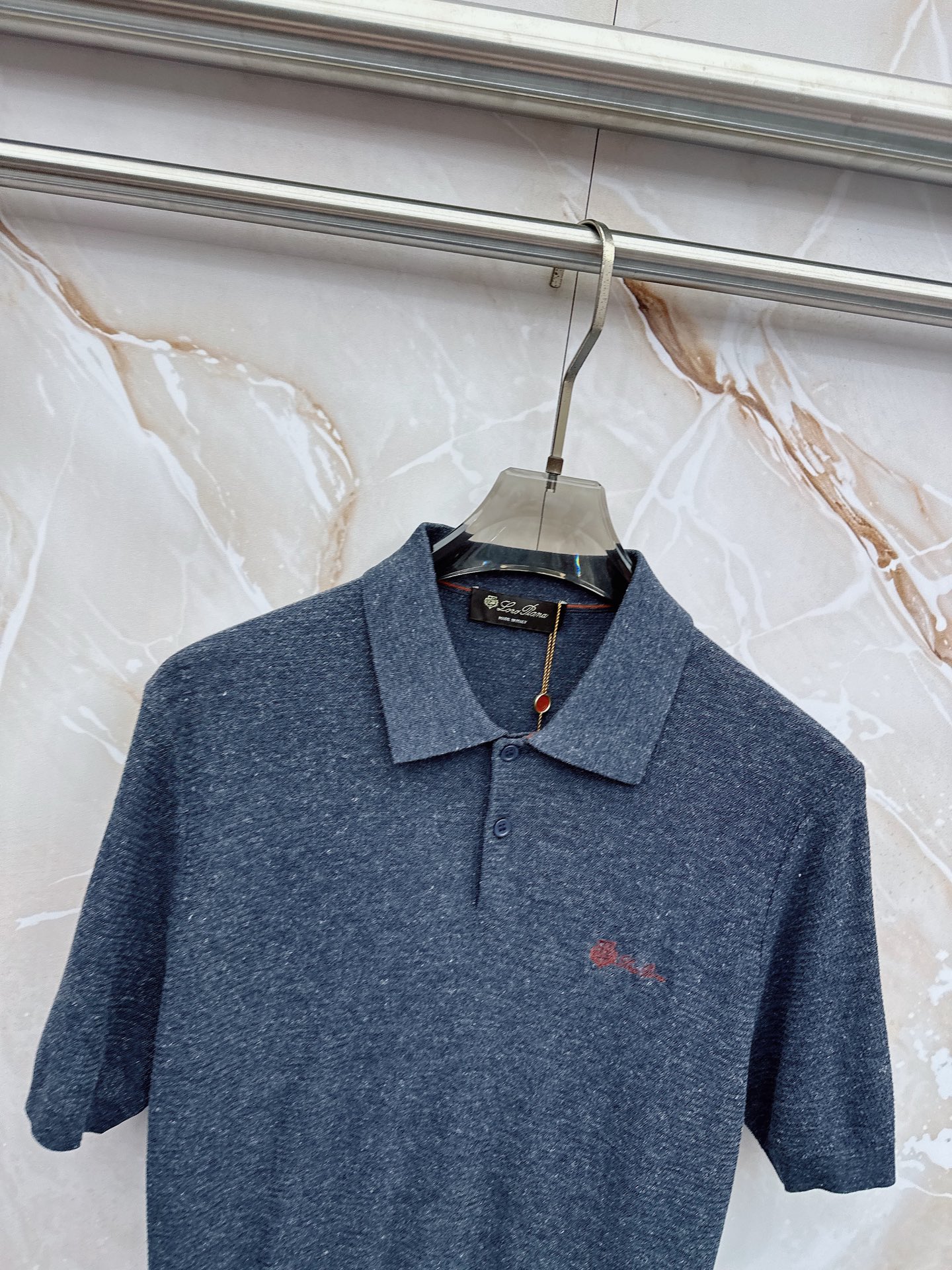 Loro piana春夏新款桑蚕丝天丝混纺针织翻领短Tee，男士经典徽章刺绣商务休闲针织短袖Polo衫！