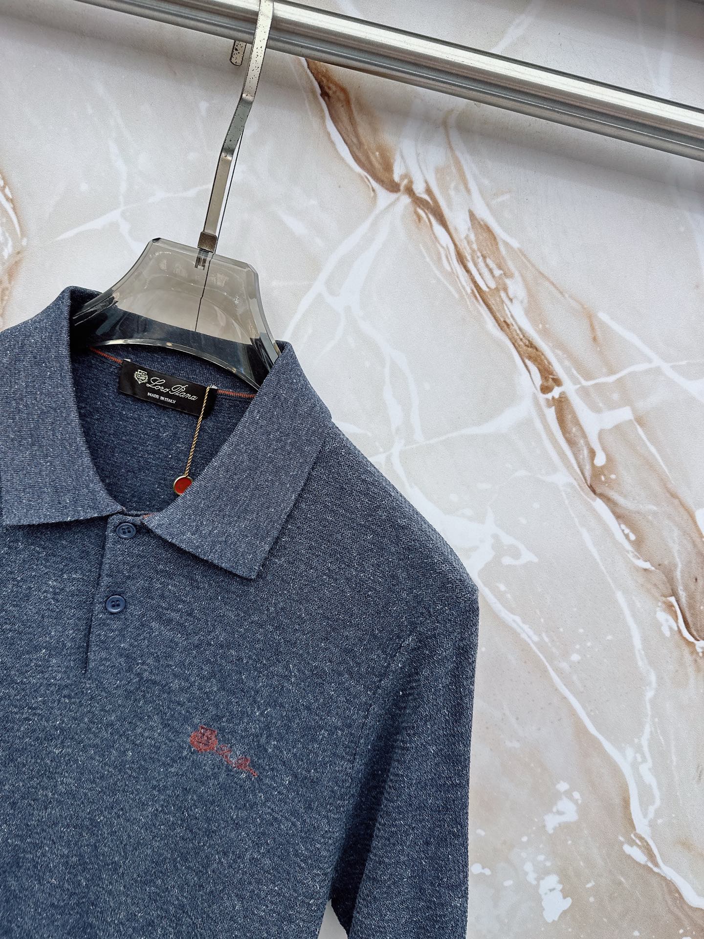 Loro piana春夏新款桑蚕丝天丝混纺针织翻领短Tee，男士经典徽章刺绣商务休闲针织短袖Polo衫！