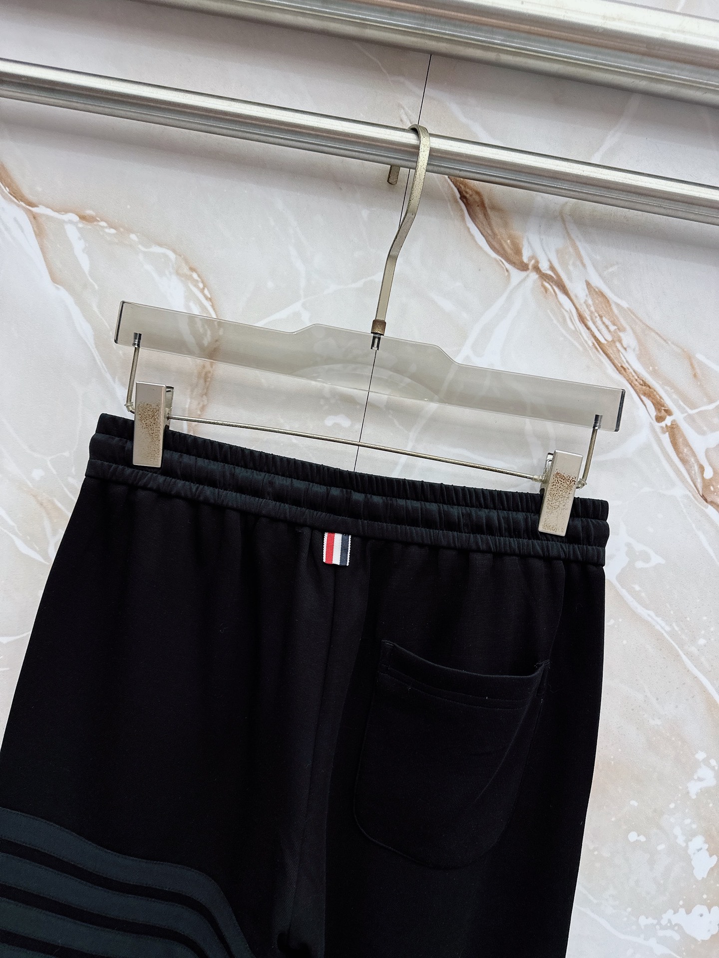 TB 26SS春夏科技面料抽绳束脚裤男士铭牌时尚运动休闲长裤！贸易公司渠道稀出，领先官网发售！在这个追求
