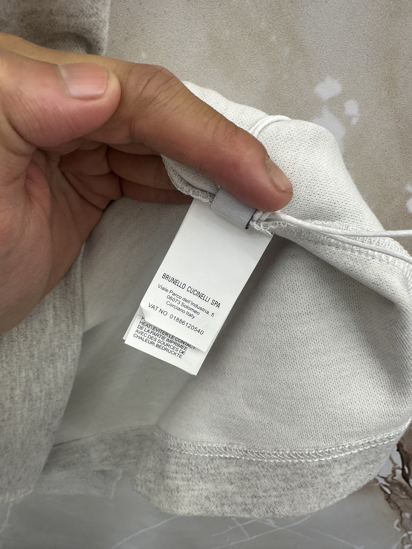 BRUNELLO CUCINELLI 意大利神狮，2026秋冬最新品，同步有售，原单狠货，时尚休闲圆领长袖打底上衣，采用