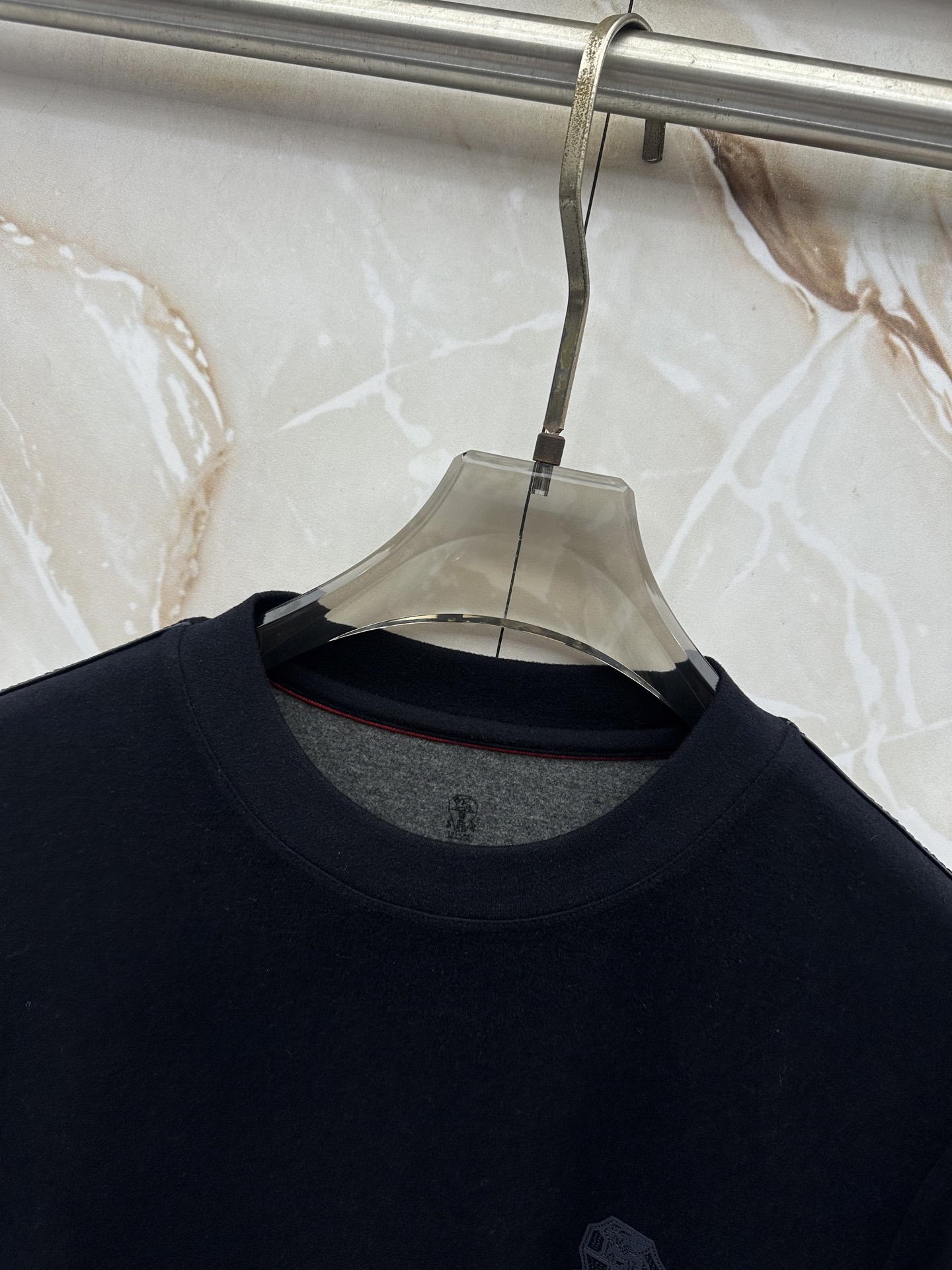 BRUNELLO CUCINELLI 意大利神狮,2026秋冬最新品,同步有售,原单狠货,时尚休闲圆领长袖打底上衣,采用 BRUNELLO CUCINELLI 意大利神狮,2026秋冬最新品,同步有售,原单狠货,时尚休闲圆领长袖打底上衣,采用