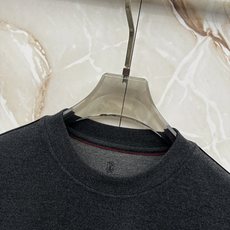 BRUNELLO CUCINELLI 意大利神狮,2026秋冬最新品,同步有售,原单狠货,时尚休闲圆领长袖打底上衣,采用 BRUNELLO CUCINELLI 意大利神狮,2026秋冬最新品,同步有售,原单狠货,时尚休闲圆领长袖打底上衣,采用