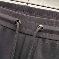 Loro Piana 意式轻奢休闲套装,源自Loro Piana经典休闲线版型,摒弃浮夸设计,极简剪裁兼顾体面与松弛感。 Loro Piana 意式轻奢休闲套装,源自Loro Piana经典休闲线版型,摒弃浮夸设计,极简剪裁兼顾体面与松弛感。