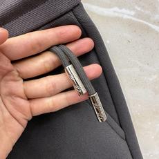 Loro Piana 意式轻奢休闲套装,源自Loro Piana经典休闲线版型,摒弃浮夸设计,极简剪裁兼顾体面与松弛感。 Loro Piana 意式轻奢休闲套装,源自Loro Piana经典休闲线版型,摒弃浮夸设计,极简剪裁兼顾体面与松弛感。