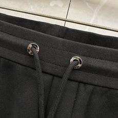 Loro Piana 意式轻奢休闲套装,源自Loro Piana经典休闲线版型,摒弃浮夸设计,极简剪裁兼顾体面与松弛感。 Loro Piana 意式轻奢休闲套装,源自Loro Piana经典休闲线版型,摒弃浮夸设计,极简剪裁兼顾体面与松弛感。