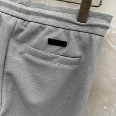 Loro Piana 意式轻奢休闲套装,源自Loro Piana经典休闲线版型,摒弃浮夸设计,极简剪裁兼顾体面与松弛感。 Loro Piana 意式轻奢休闲套装,源自Loro Piana经典休闲线版型,摒弃浮夸设计,极简剪裁兼顾体面与松弛感。