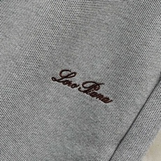 Loro Piana 意式轻奢休闲套装,源自Loro Piana经典休闲线版型,摒弃浮夸设计,极简剪裁兼顾体面与松弛感。 Loro Piana 意式轻奢休闲套装,源自Loro Piana经典休闲线版型,摒弃浮夸设计,极简剪裁兼顾体面与松弛感。