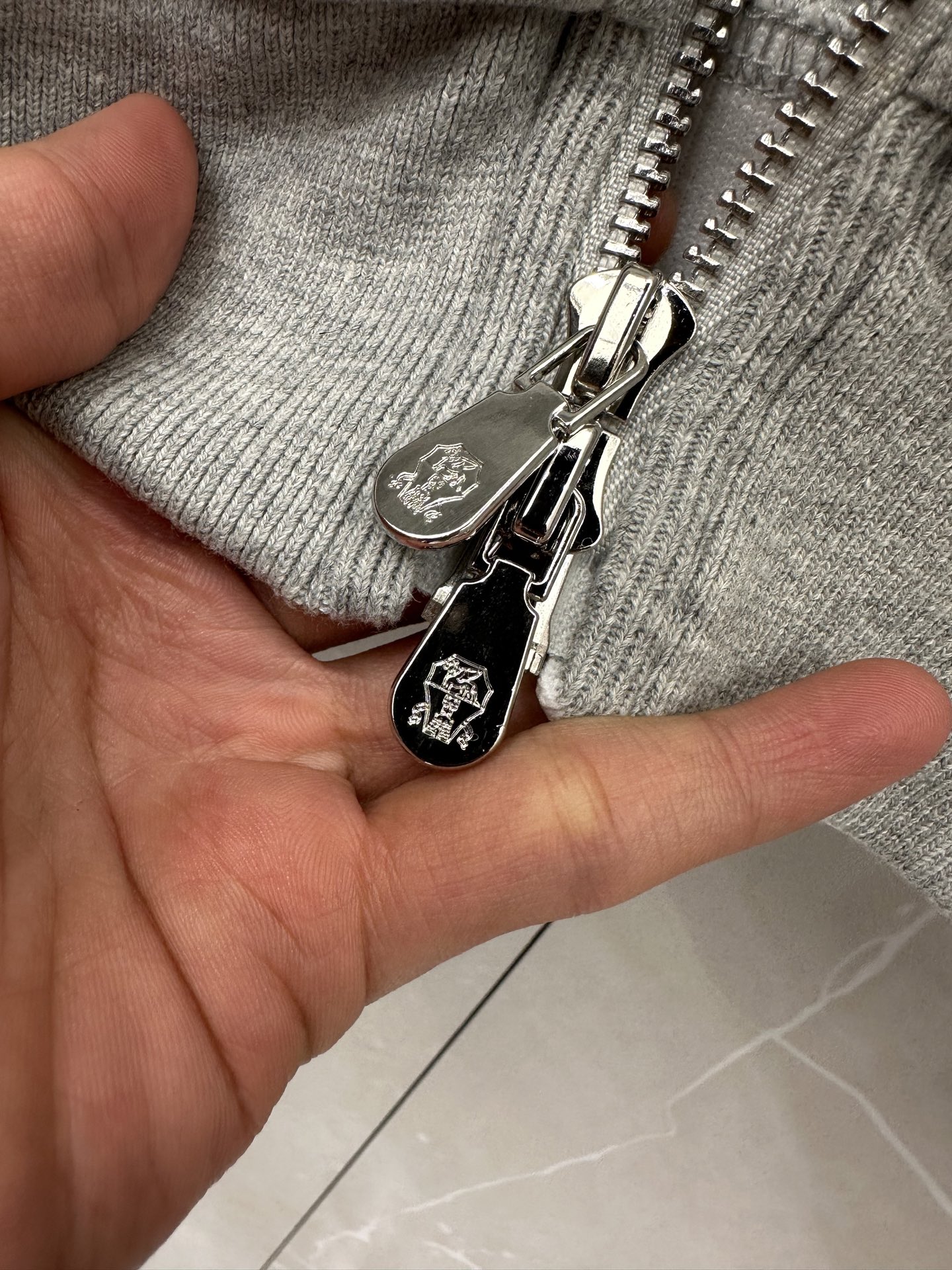 BC 26秋冬新款 时尚休闲套装 品牌经典LOGO ，舒适度极好，手触感强烈。辨识度极高 定制进口面料 色泽清新 做工精
