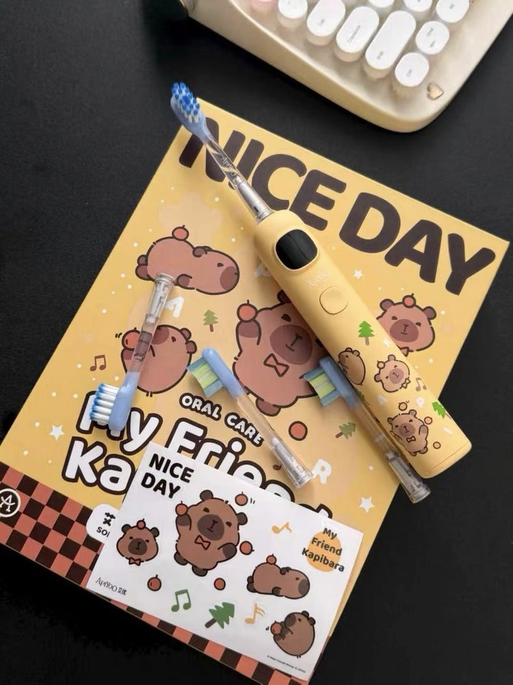 有它！娃刷牙再也不用催
骨传导萌趣语音全程监督刷牙 
刷没刷干净 看灵动小方屏就行 
漏刷区域对应亮红灯 孩子轻松看懂

#艾优声波电动牙刷A9pro-F