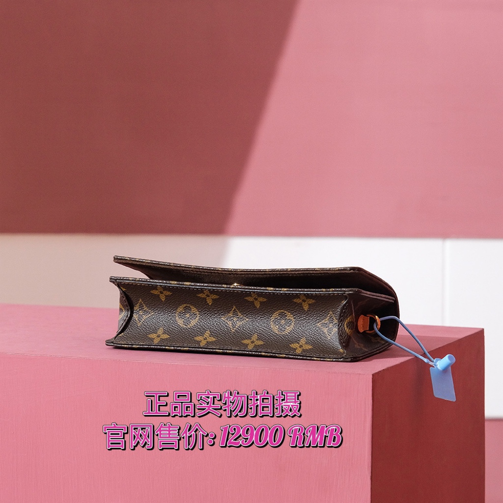 𝗪𝗔𝗟𝗟𝗘𝗧 𝗢𝗡 𝗖𝗛𝗔𝗜𝗡 𝗟𝗜𝗟𝗬系列 M82509 免检版
❒ 正品实物拍摄 ❒
官网售价:𝟏𝟐𝟗𝟎𝟎 𝗥𝗠𝗕