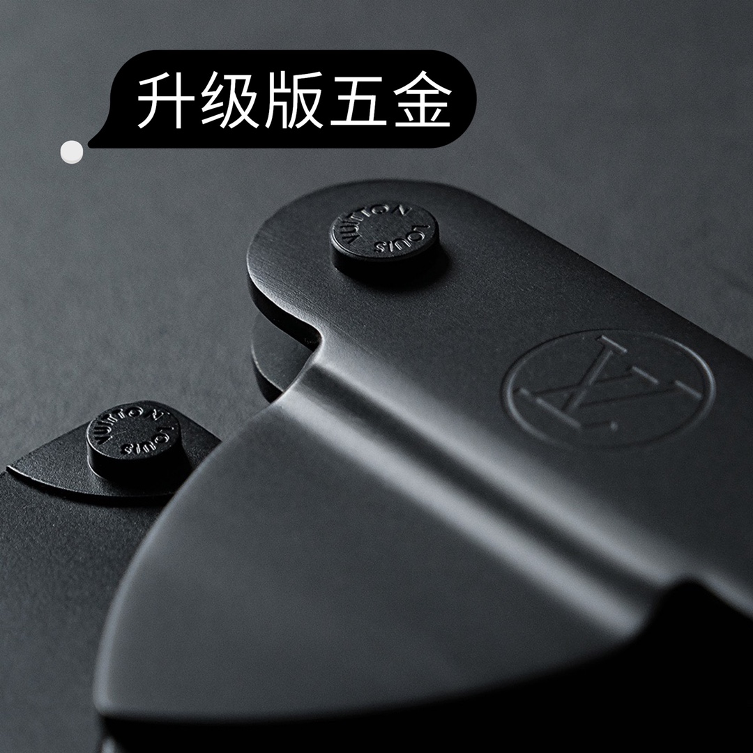 𝐒 𝐋𝐎𝐂𝐊 邮差包 升级版系列 #M45806#

■ 用心做 凭实力取胜 ■
目前整个五金行业达不到的独家定制品质！