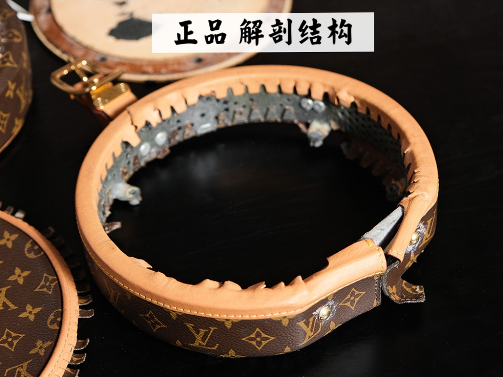 𝐏𝐄𝐓𝐈𝐓𝐄 𝐁𝐎𝐈𝐓𝐄 𝐂𝐇𝐀𝐏𝐄𝐀𝐔硬圆饼系列# M43514

●正品解剖●
与其用文案表达我们对品质的追求，不如把真实材料解刨出来复刻！
只为了达到我们一直追求的口碑品质，绝不口说无凭！