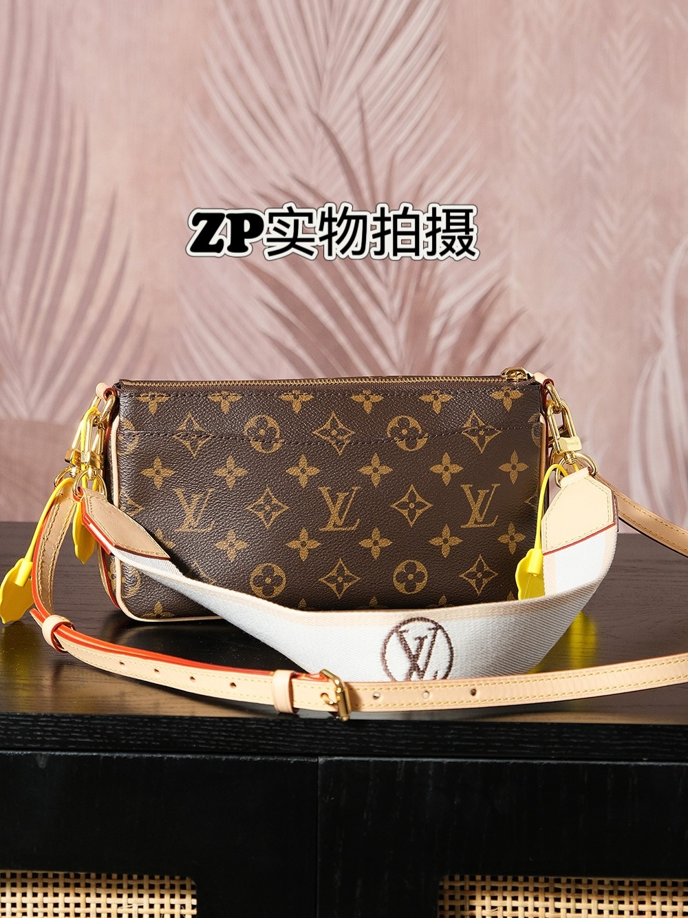 𝐕𝐈𝐕𝐀𝐂𝐈𝐓𝐄 中古骆驼包系列# M46999

𖡬 𝐙𝐏实物拍摄 𖡬