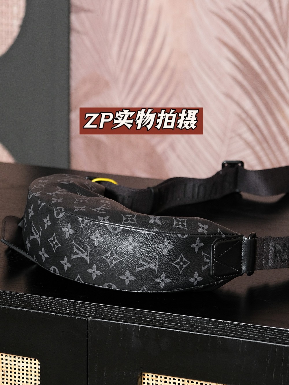 𝐇𝐀𝐌𝐀𝐂小号月亮包系列# M47158/PJ950

■𝐙𝐏实物拍摄■