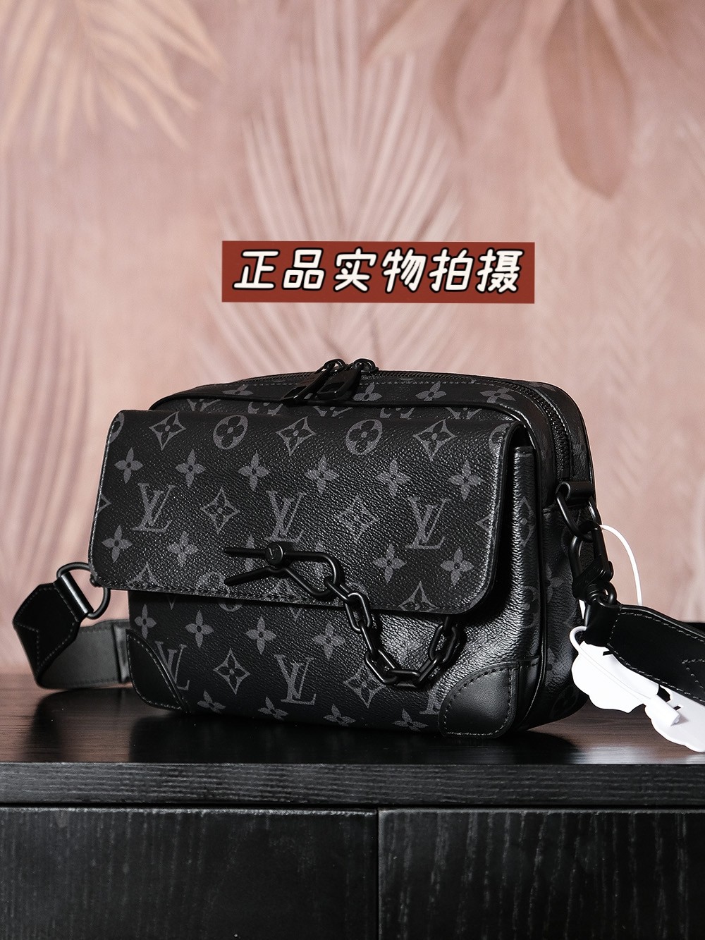 𝐒𝐓𝐄𝐀𝐌𝐄𝐑芯片菱形跳动码邮差包系列# M46795/PJ1100

◾️正品实物拍摄◾️