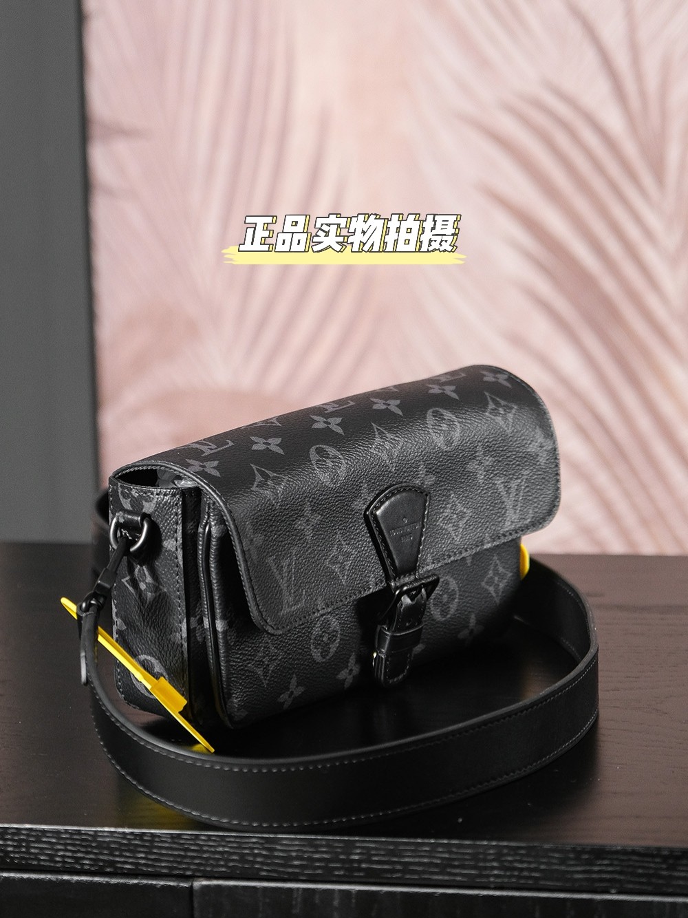 𝐌𝐎𝐍𝐓𝐒𝐎𝐔𝐑𝐈𝐒芯片菱形跳动码邮差包系列#M83567/PJ1000

✖️𝐙𝐏实物拍摄展示✖️
