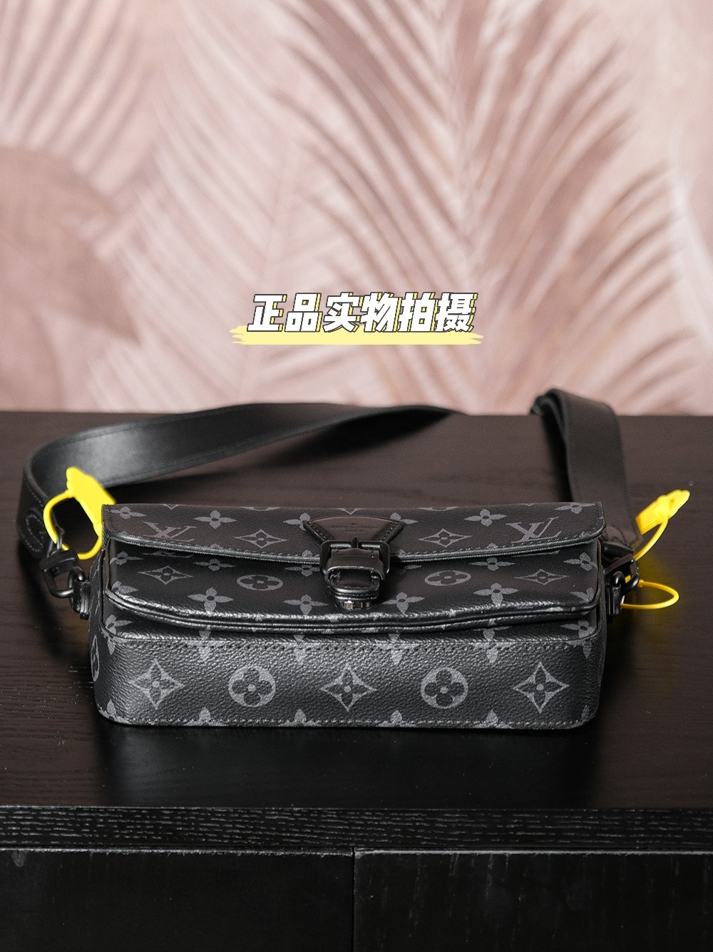 𝐌𝐎𝐍𝐓𝐒𝐎𝐔𝐑𝐈𝐒芯片菱形跳动码邮差包系列#M83567/PJ1000

✖️𝐙𝐏实物拍摄展示✖️