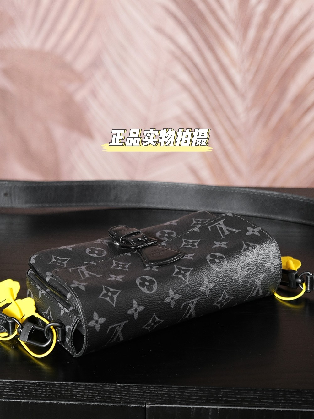 𝐌𝐎𝐍𝐓𝐒𝐎𝐔𝐑𝐈𝐒芯片菱形跳动码邮差包系列#M83567/PJ1000

✖️𝐙𝐏实物拍摄展示✖️