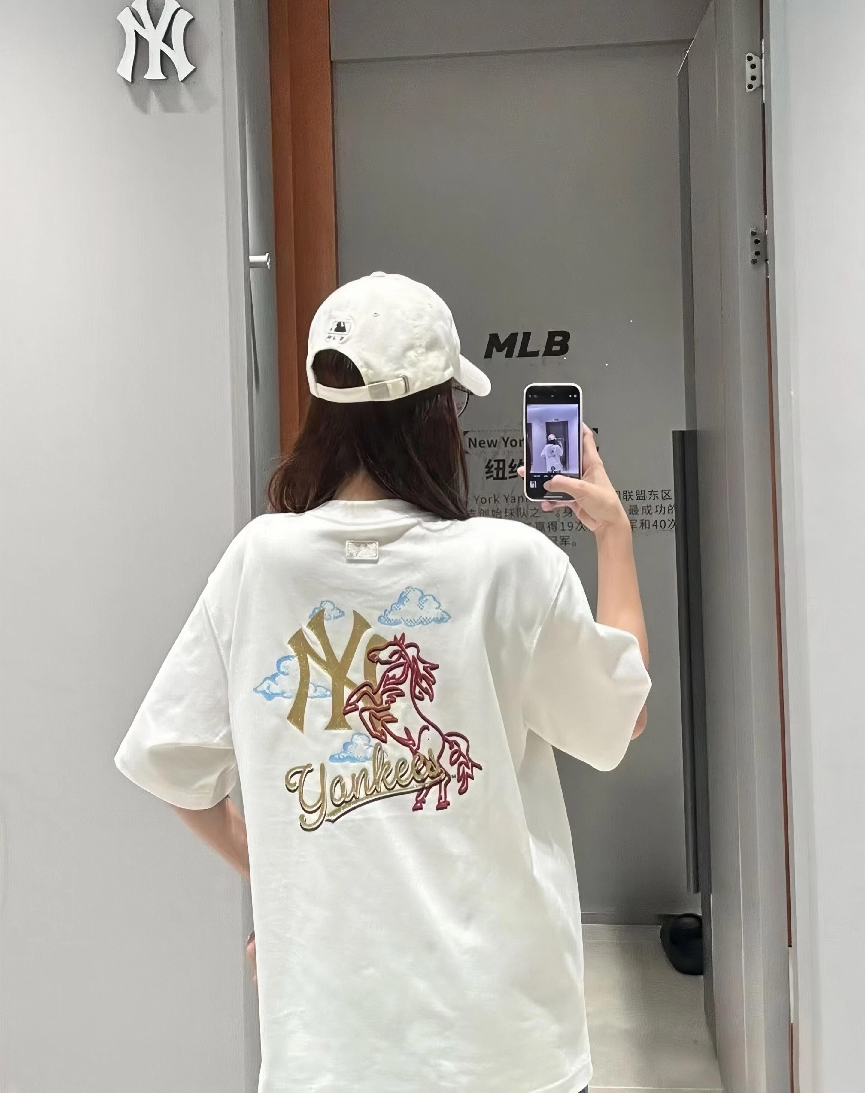Alternative view of T-Shirt 12858
