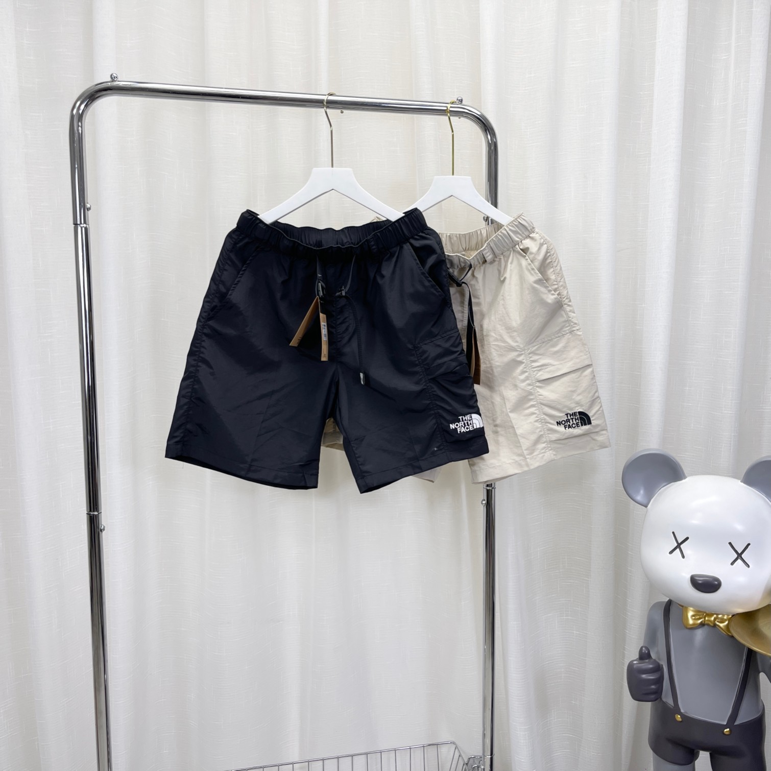 TNF NorthTNF Shorts: Factory Direct Purchase, High Quality Materials, Detailed Craftsmanship. - 图片 3