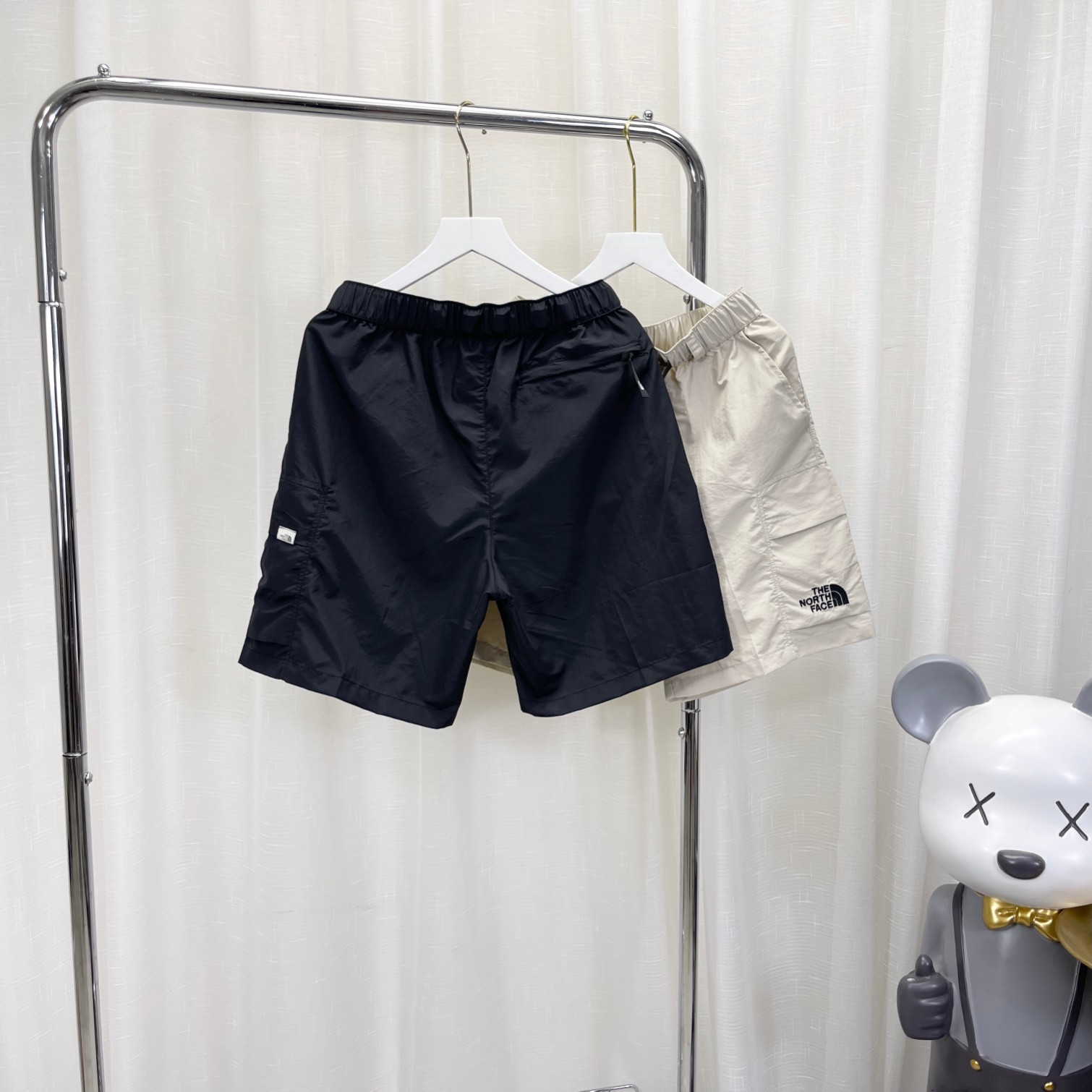TNF NorthTNF Shorts: Factory Direct Purchase, High Quality Materials, Detailed Craftsmanship. - 图片 5