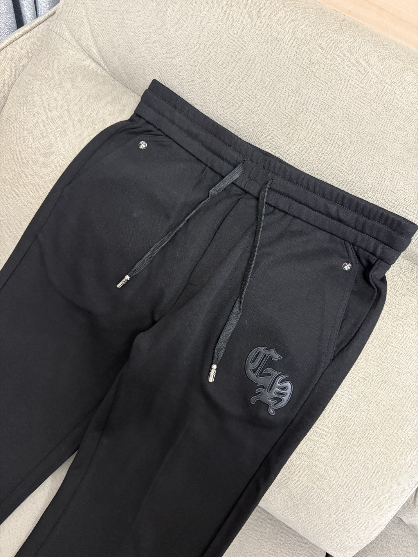 Men’s Leisure Pants: Crom Trading Company’s Refreshing Steel-Resistant Style in Classic Colors - 图片 5