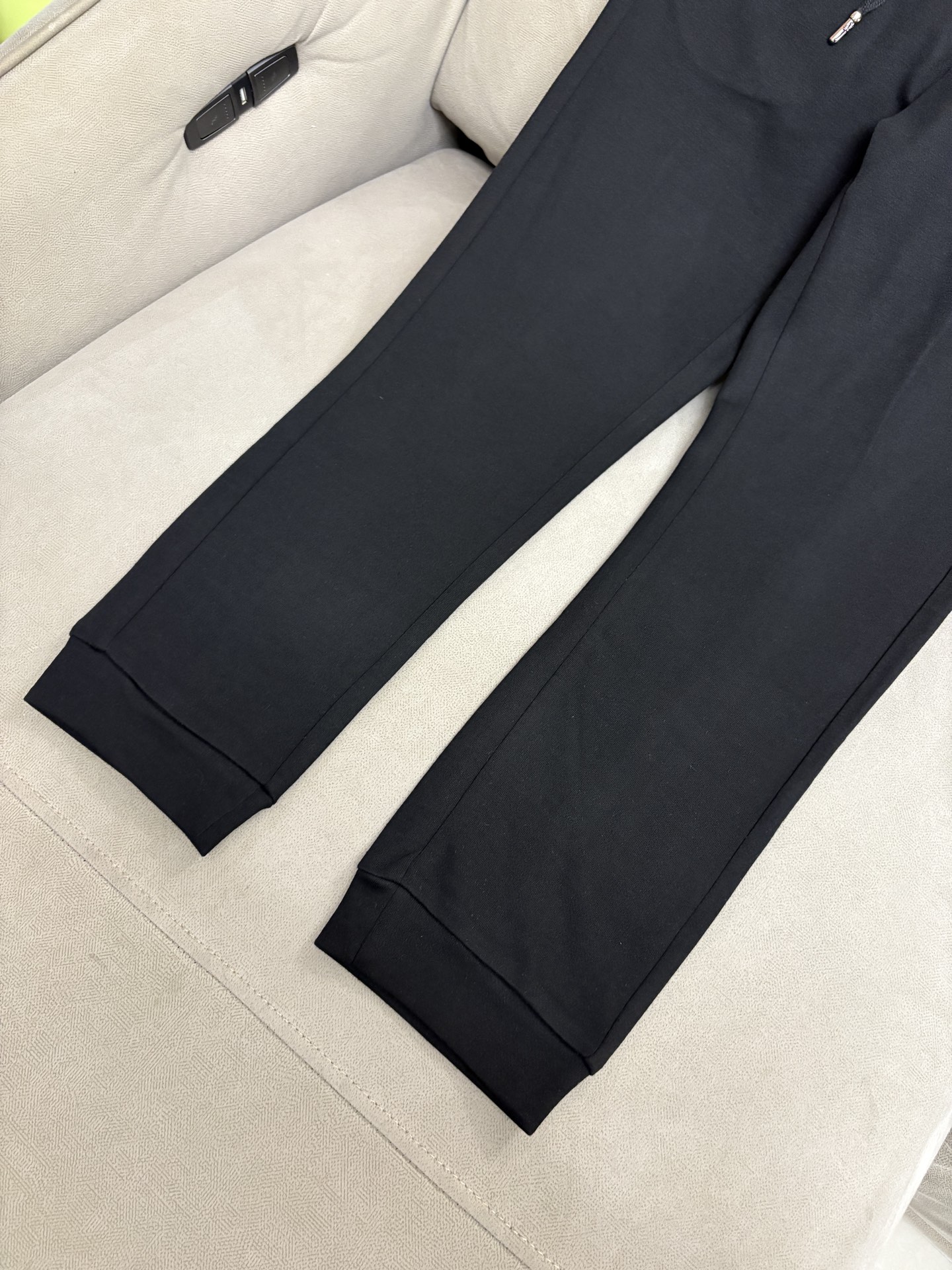 Men’s Leisure Pants: Crom Trading Company’s Refreshing Steel-Resistant Style in Classic Colors - 图片 8
